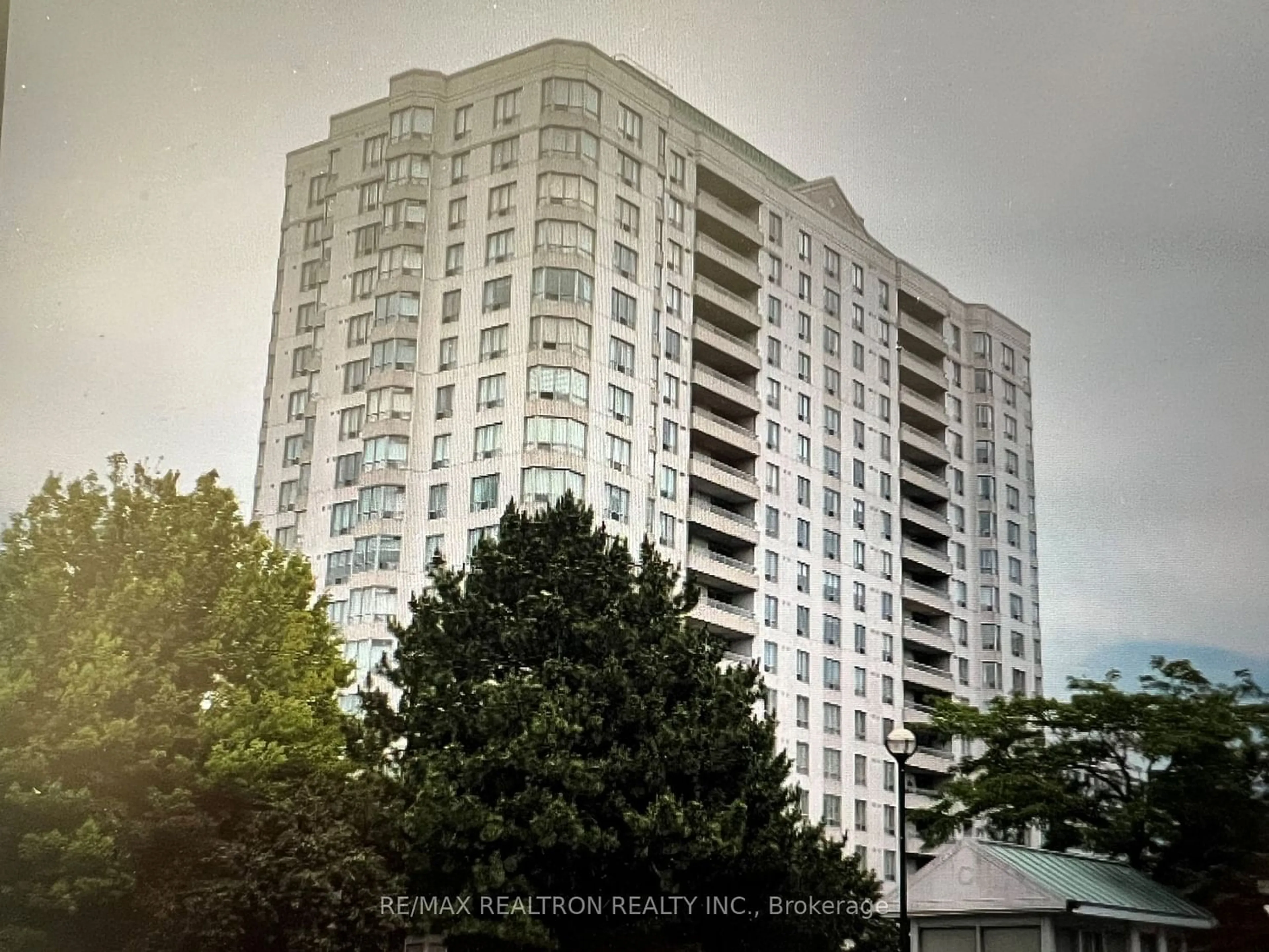 A pic from exterior of the house or condo for 2628 Mccowan Rd #1003, Toronto Ontario M1S 5J8