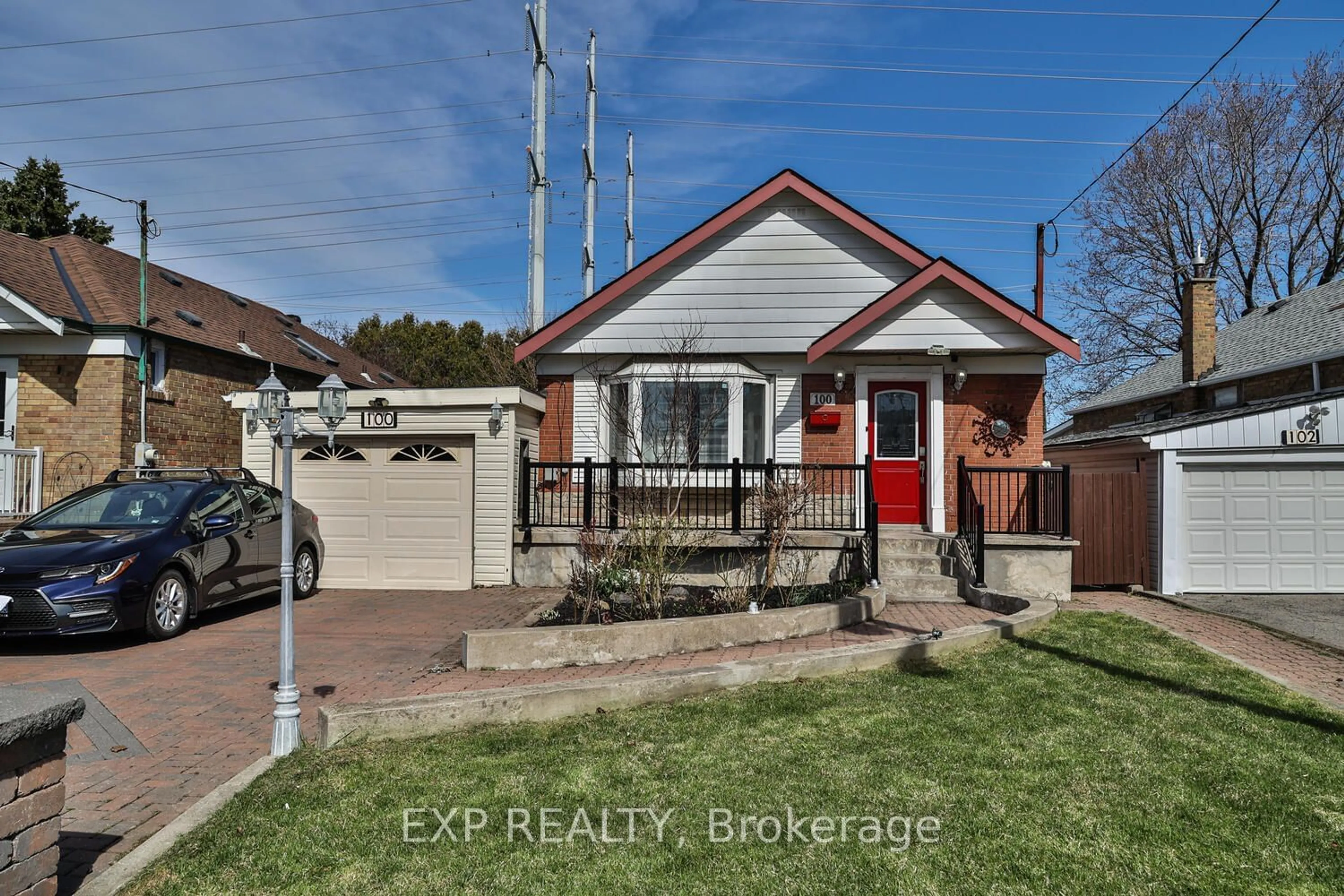 Frontside or backside of a home for 100 Ranstone Gdns, Toronto Ontario M1K 2V1