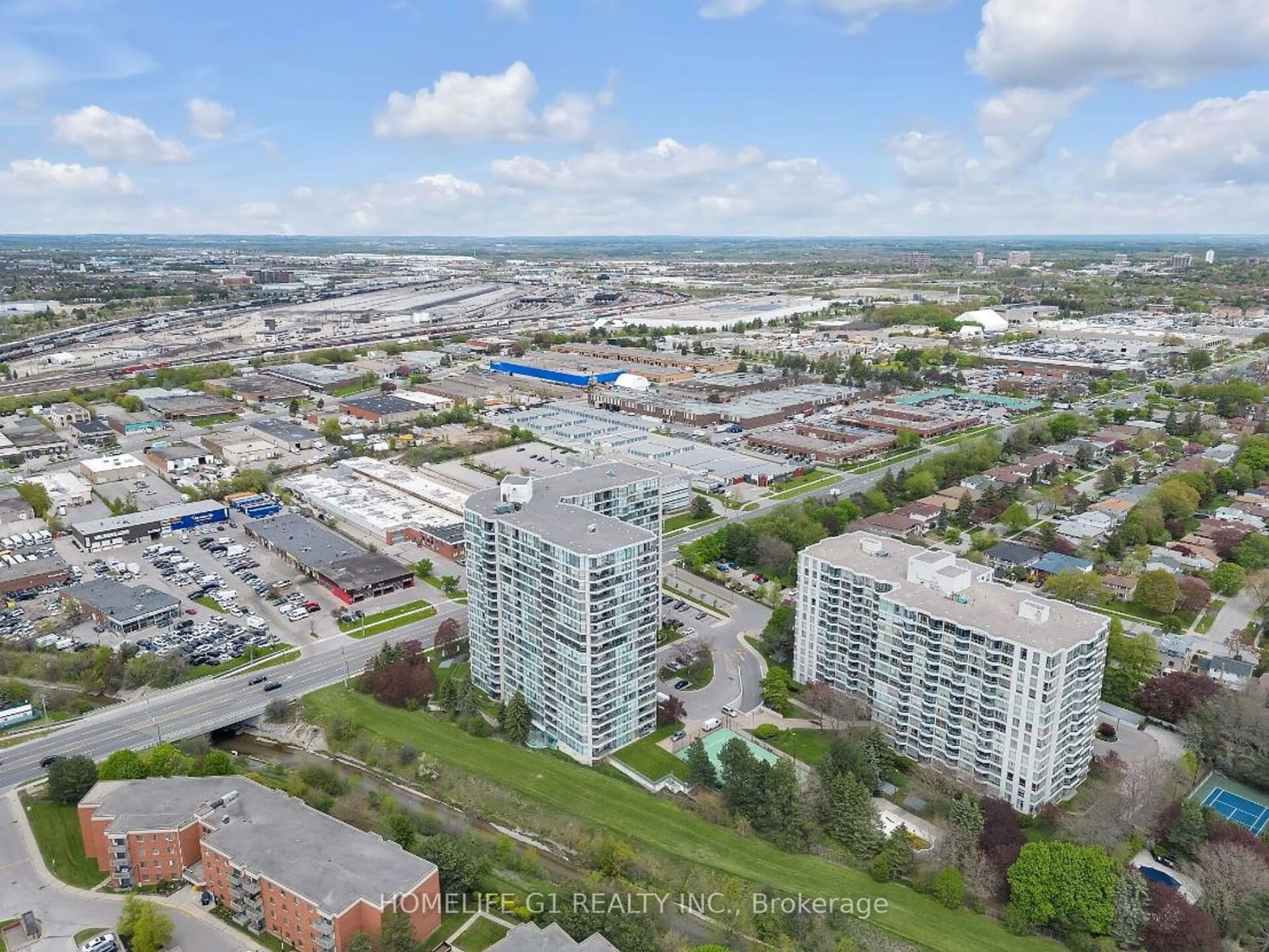 A pic from exterior of the house or condo for 4727 Sheppard Ave #913, Toronto Ontario M1S 5B3