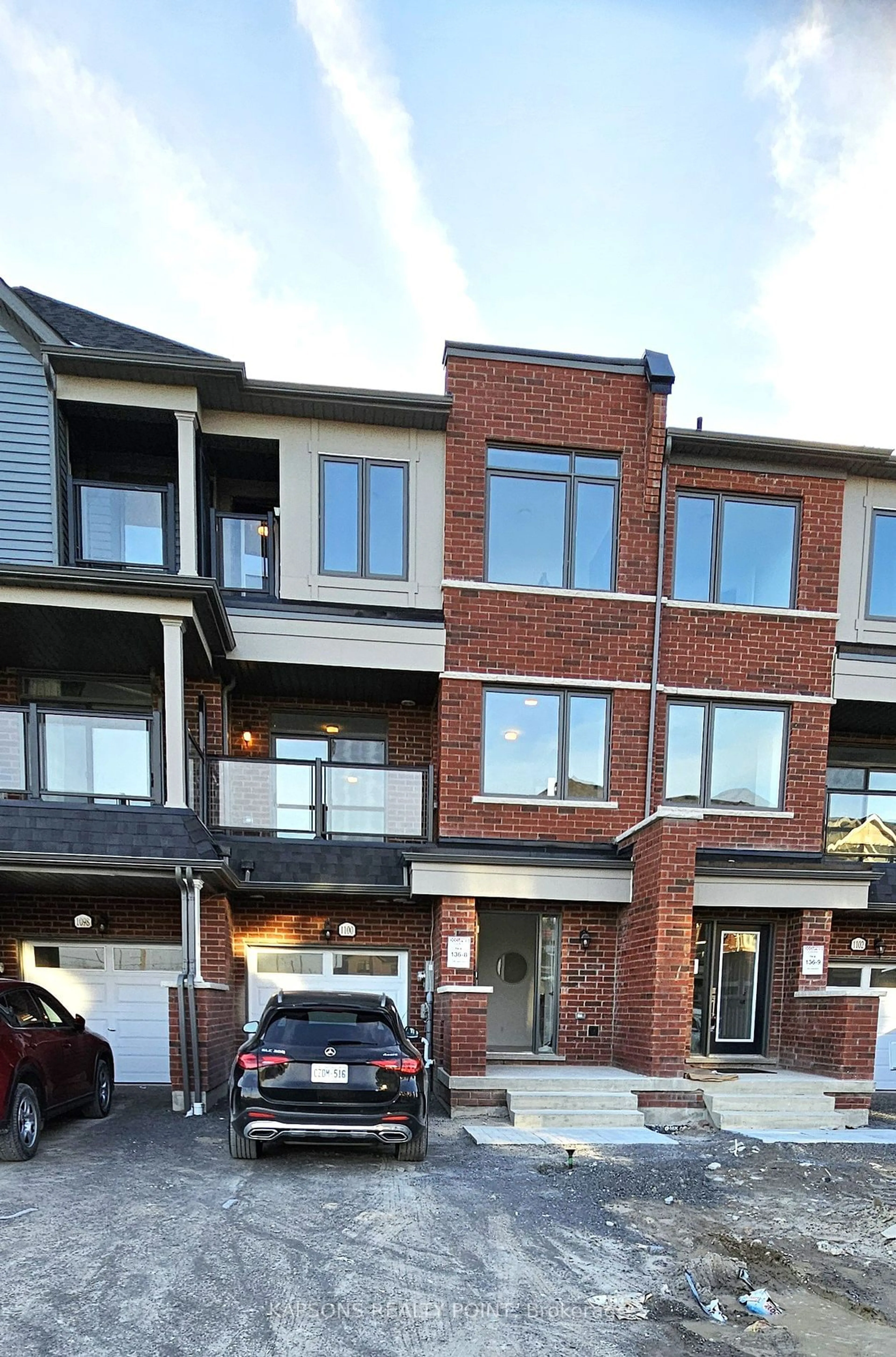 A pic from exterior of the house or condo for 1100 Lockie Dr, Oshawa Ontario L1L 0R9