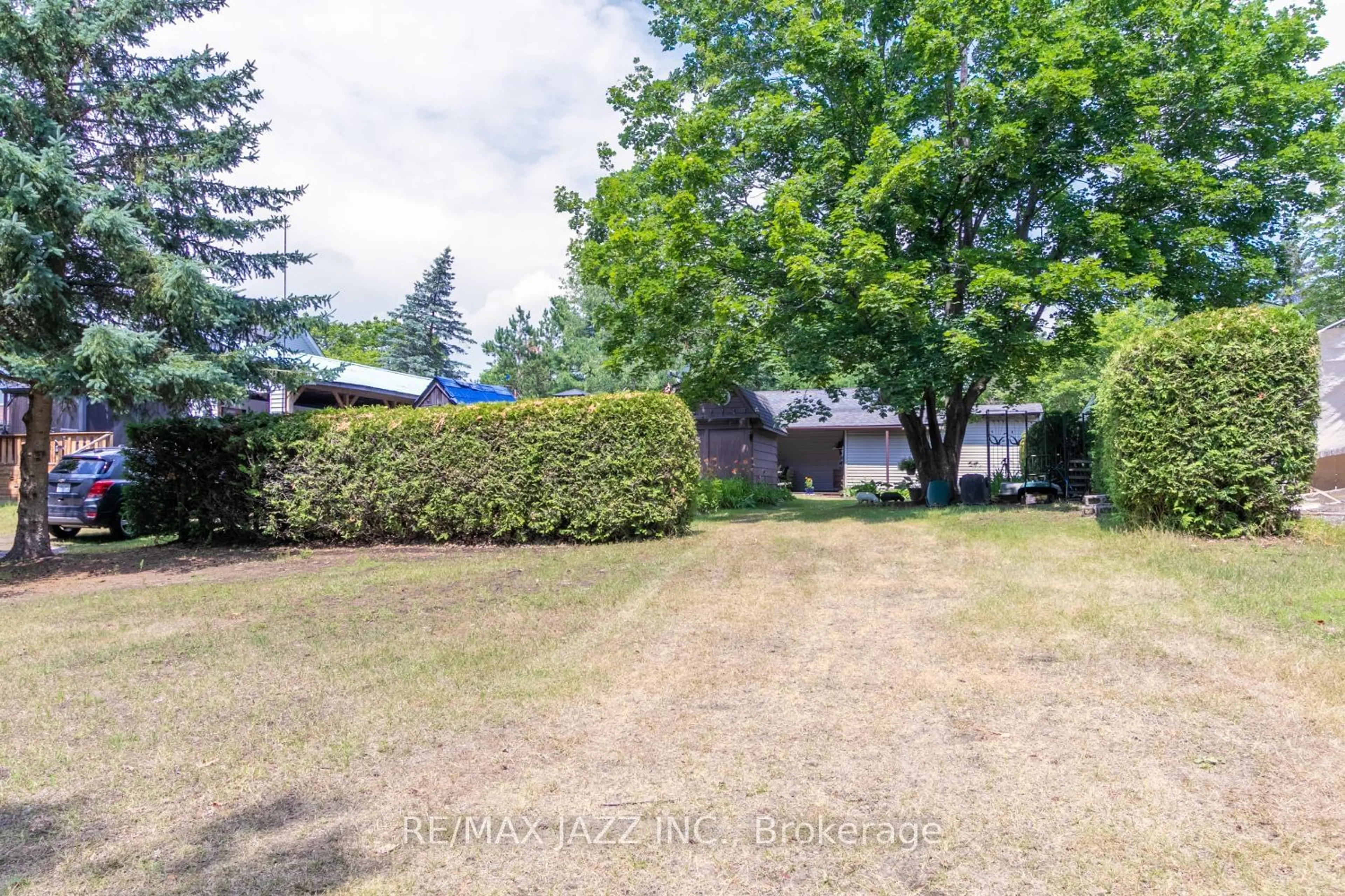 Frontside or backside of a home for 10126 Long Sault Rd #2, Clarington Ontario L0B 1J0