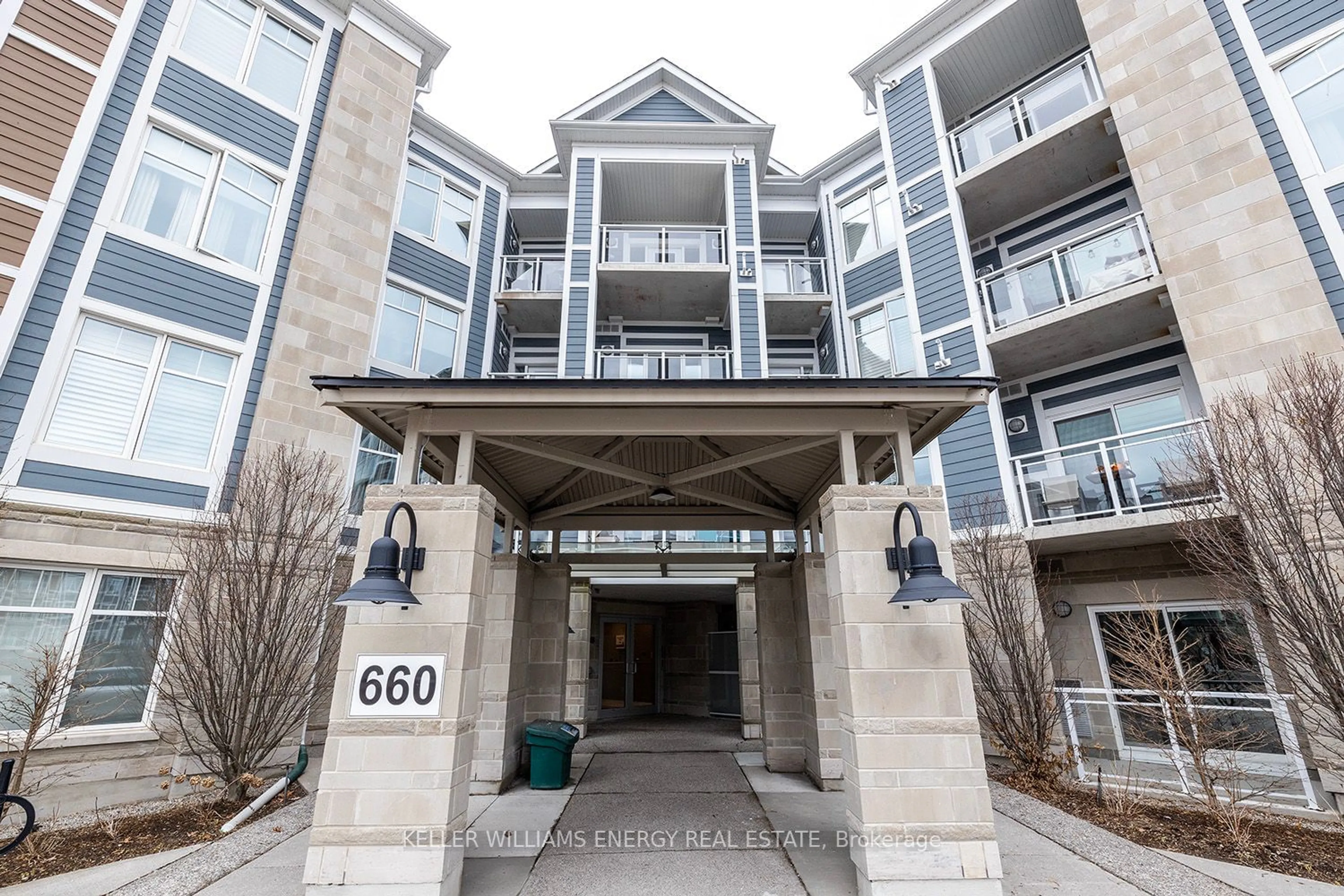 A pic from exterior of the house or condo for 660 Gordon St #112, Whitby Ontario L1N 5S9