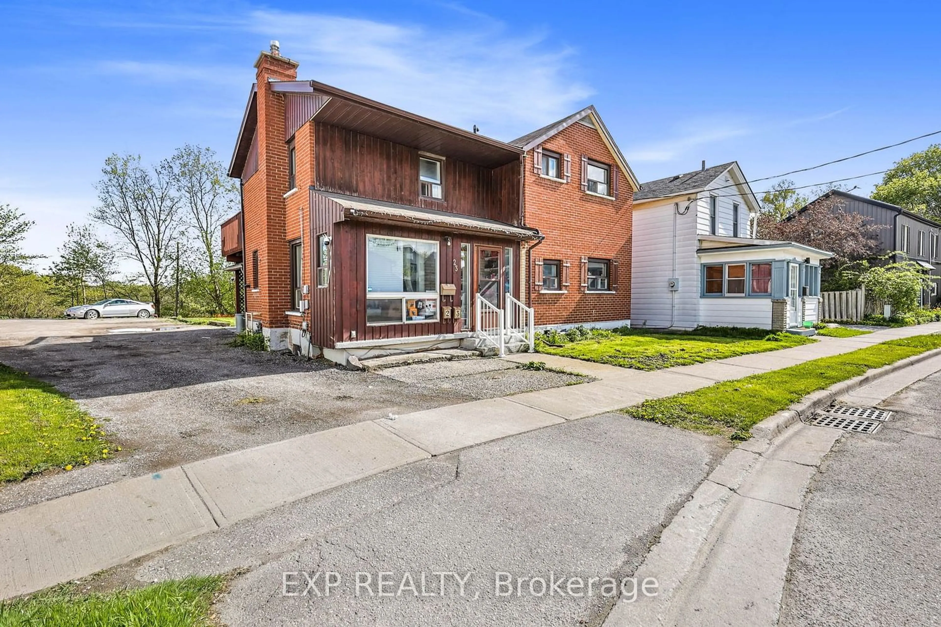 Frontside or backside of a home for 23 Erie St, Oshawa Ontario L1H 3R1