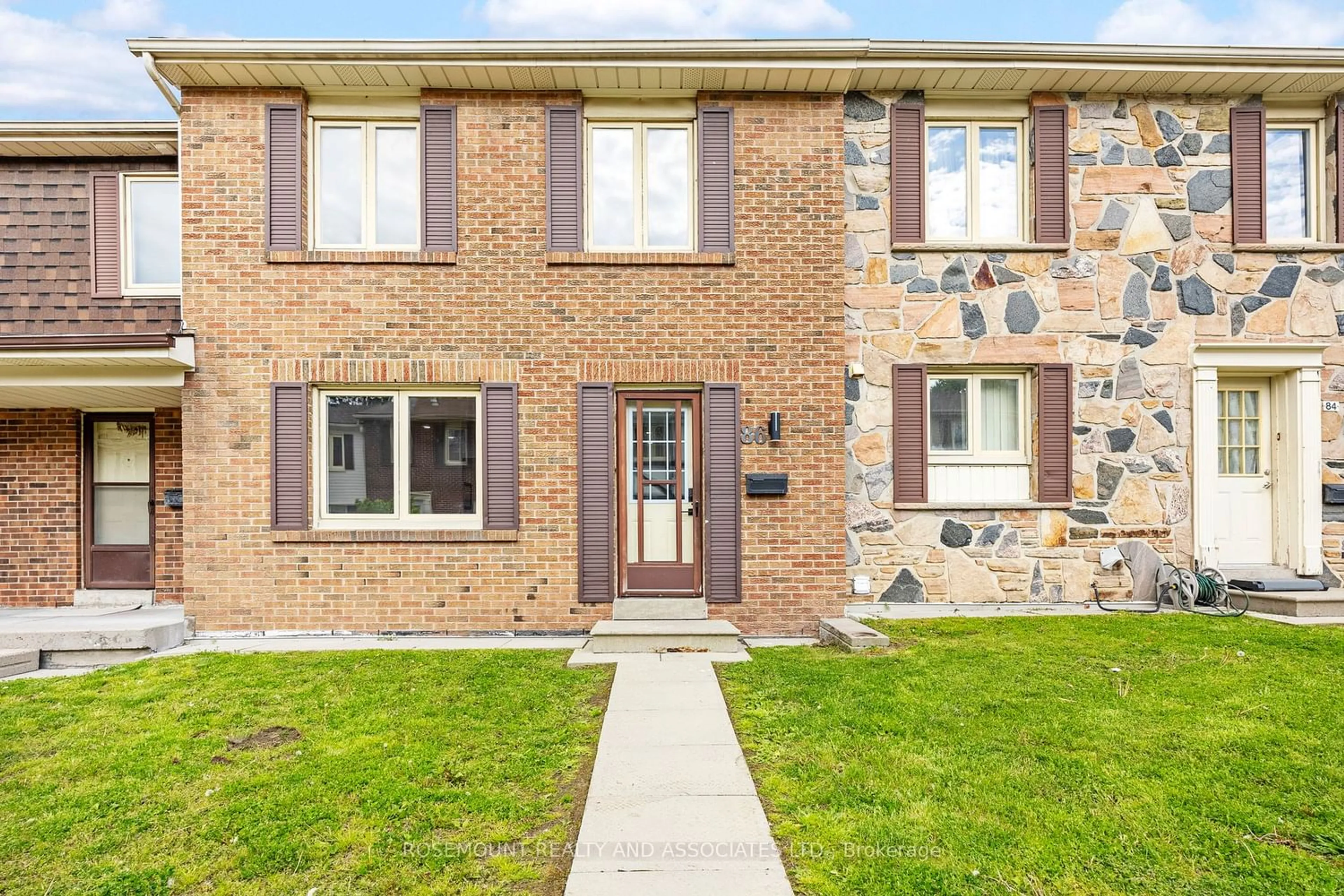 Home with brick exterior material for 270 Timberbank Blvd #86, Toronto Ontario M1W 2M1