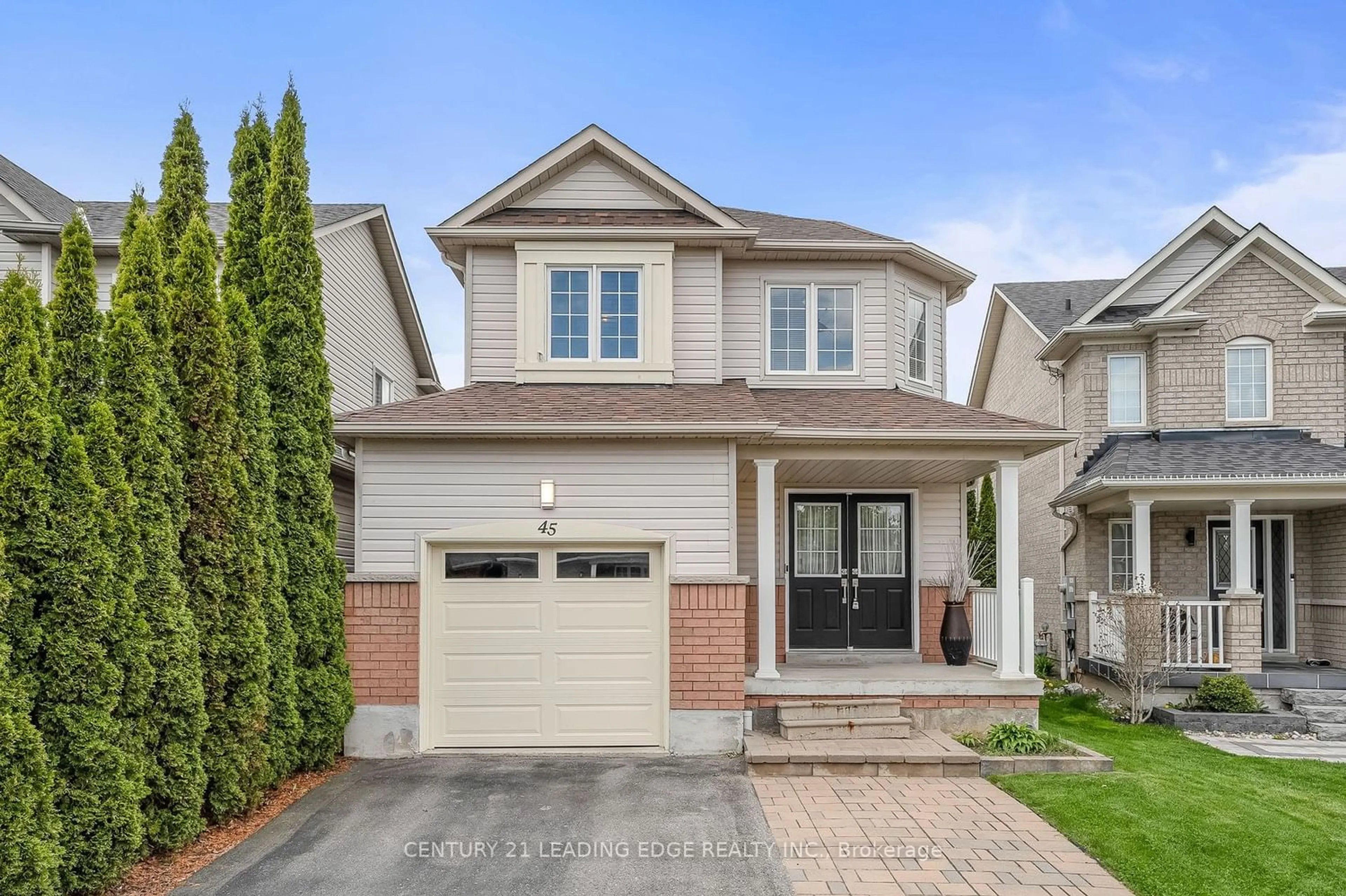 Frontside or backside of a home for 45 Rampart Cres, Whitby Ontario L1P 1T6