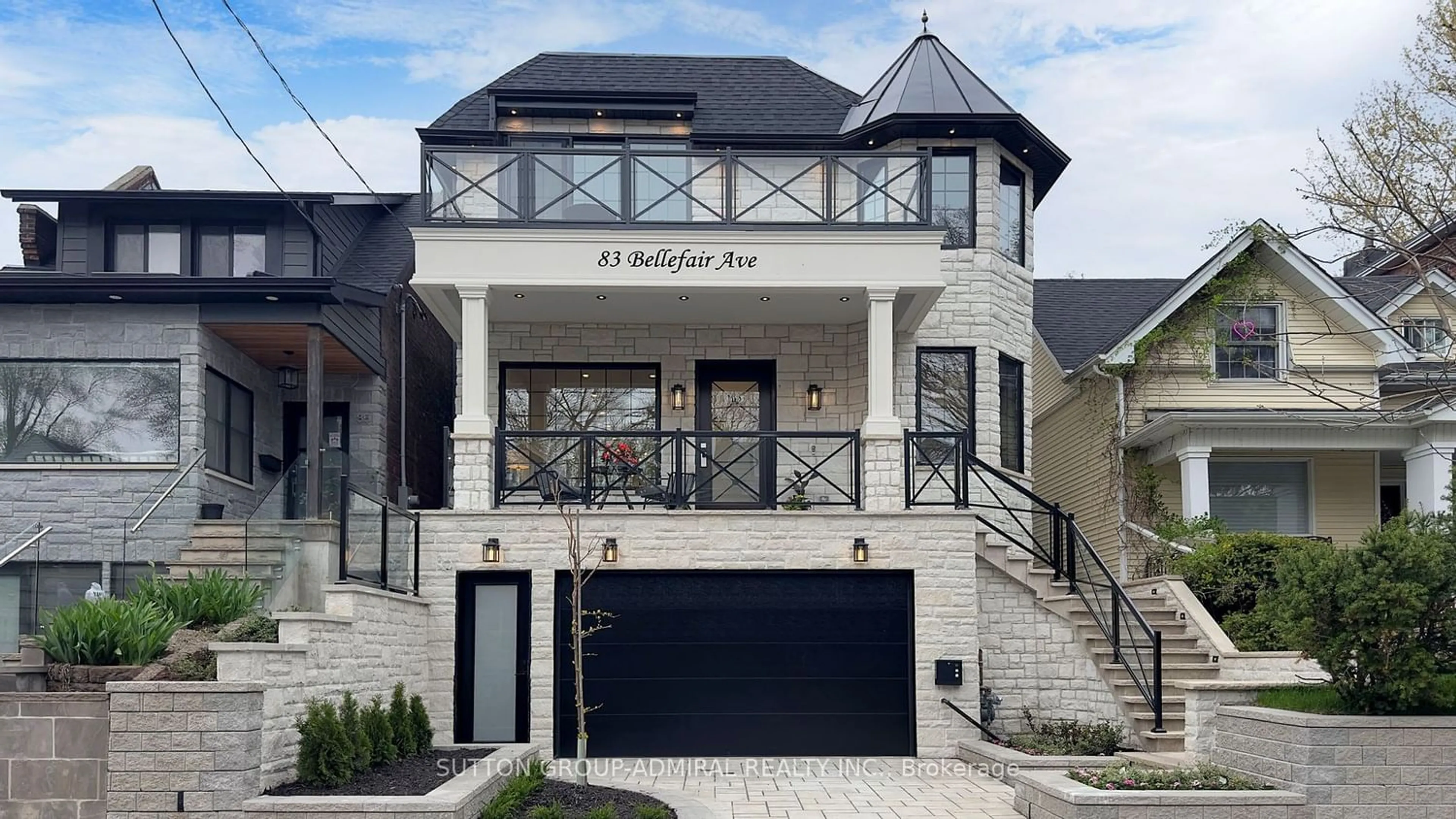 Frontside or backside of a home for 83 Bellefair Ave, Toronto Ontario M4L 3T7