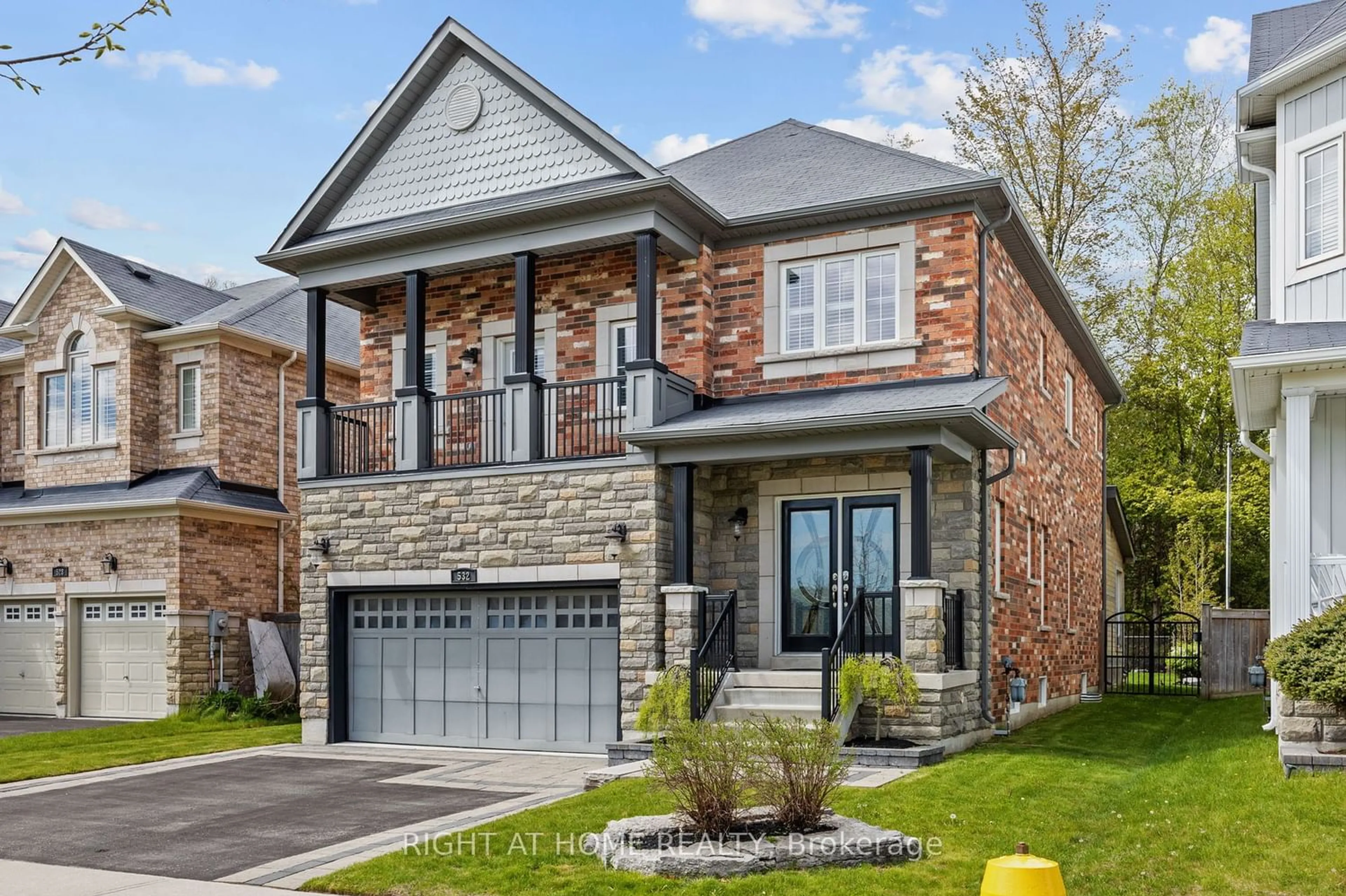 Home with brick exterior material for 532 George Reynolds Dr, Clarington Ontario L1E 0A9