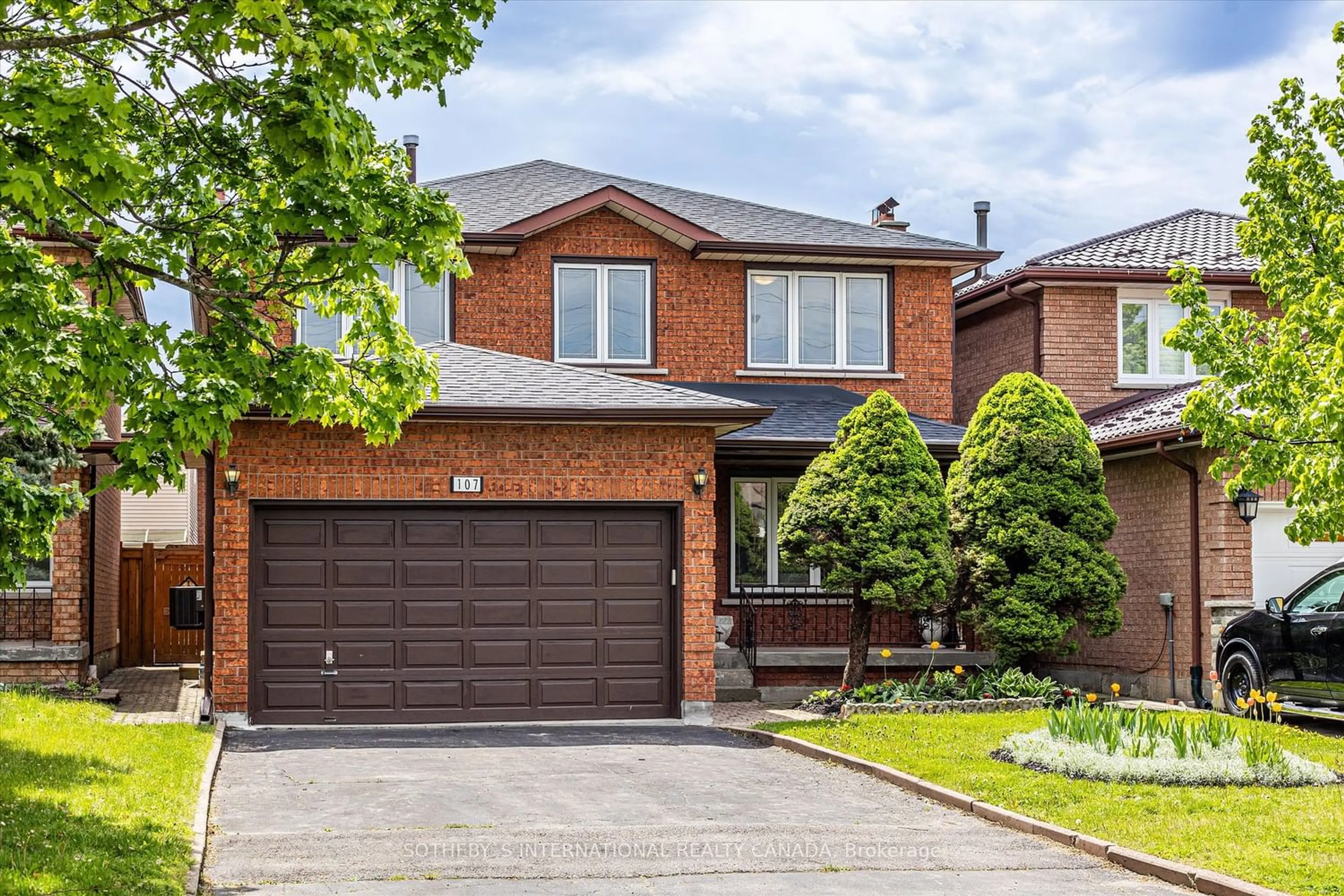 Home with brick exterior material for 107 Lansbury Dr, Toronto Ontario M1V 3R9