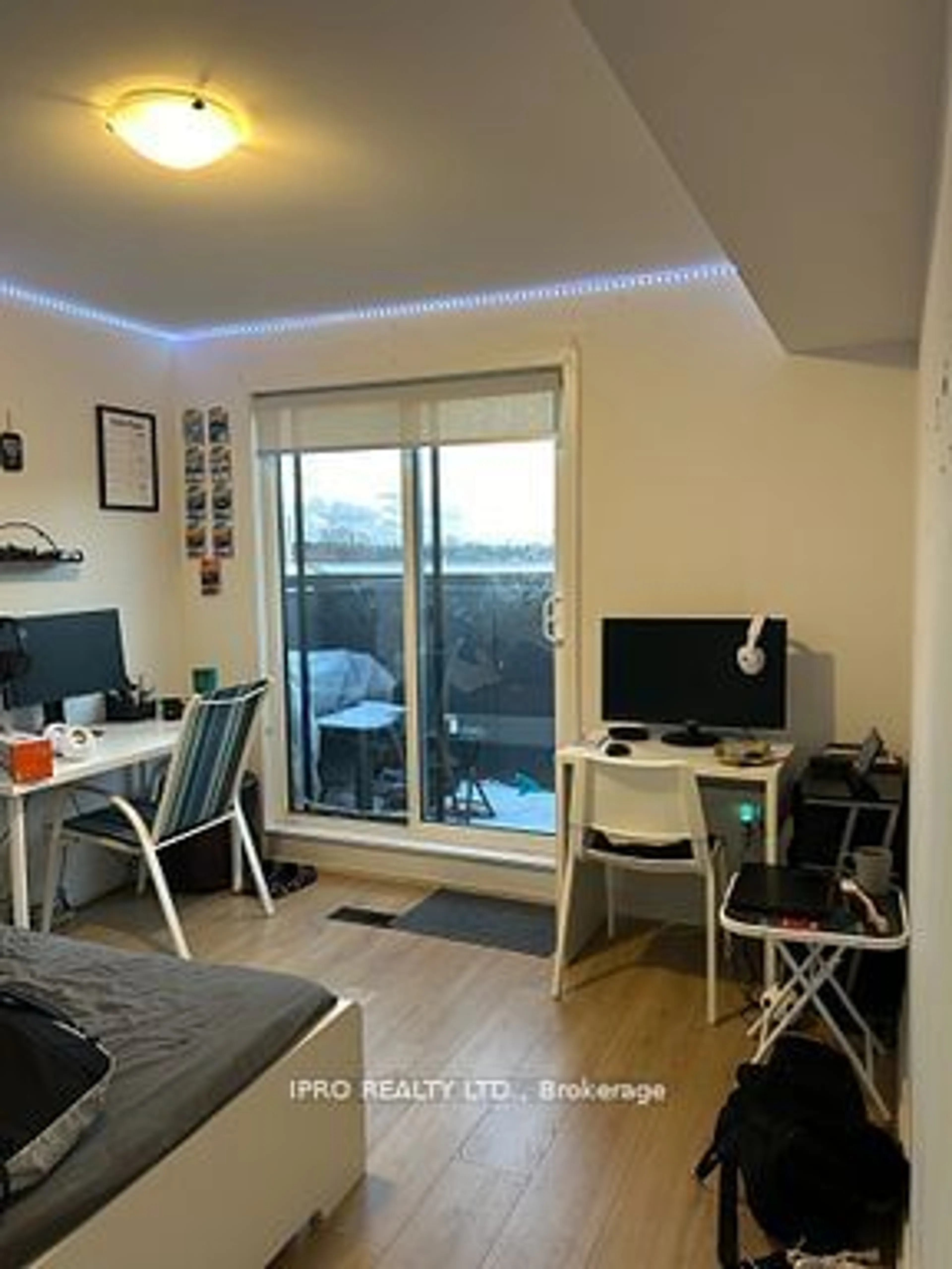 A pic of a room for 1740 Simcoe St #63, Oshawa Ontario L1G 4S1