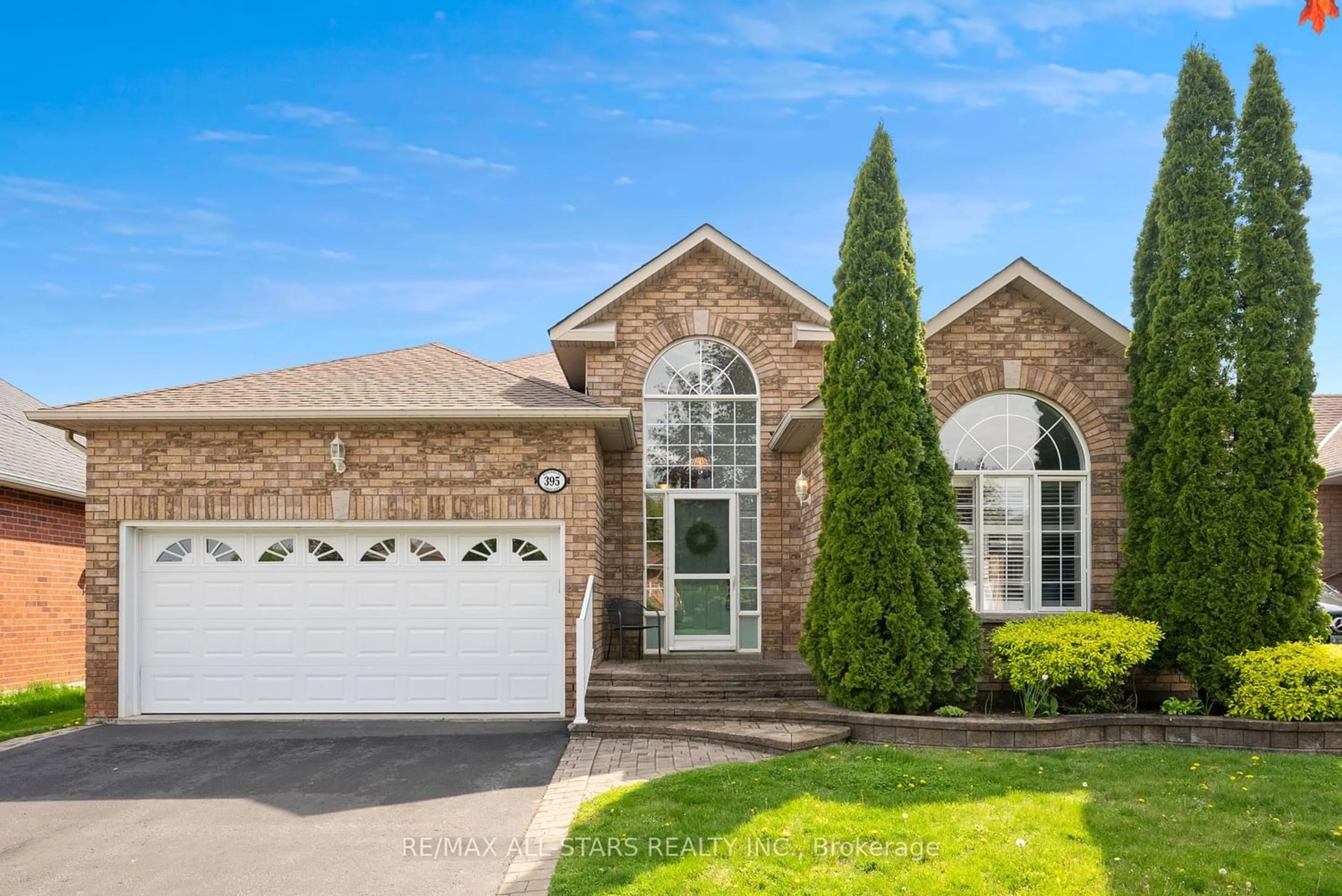 Frontside or backside of a home for 395 Waterbury Cres, Scugog Ontario L9L 1T2