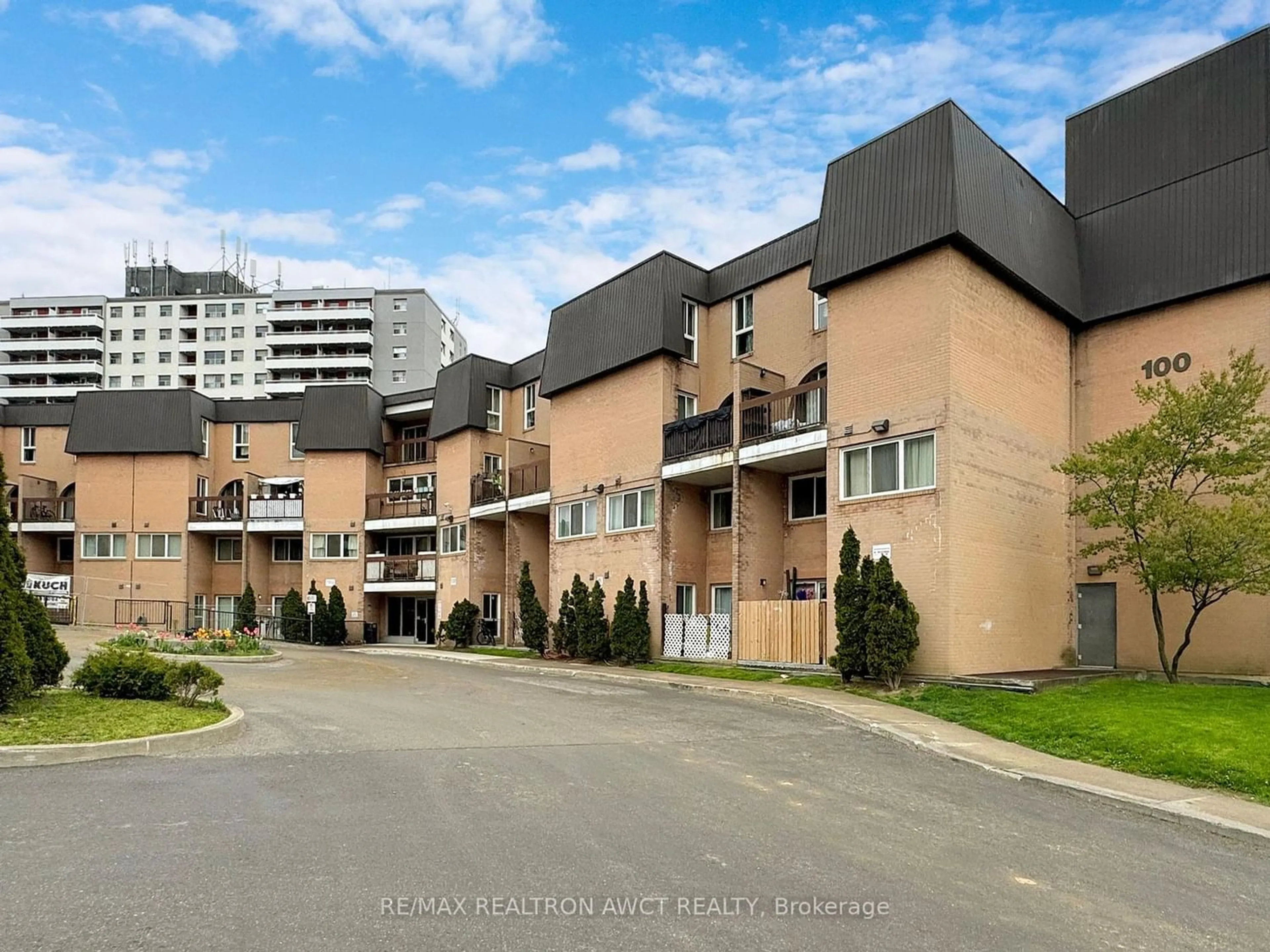 A pic from exterior of the house or condo for 100 Mornelle Crt #2056, Toronto Ontario M1E 4X2