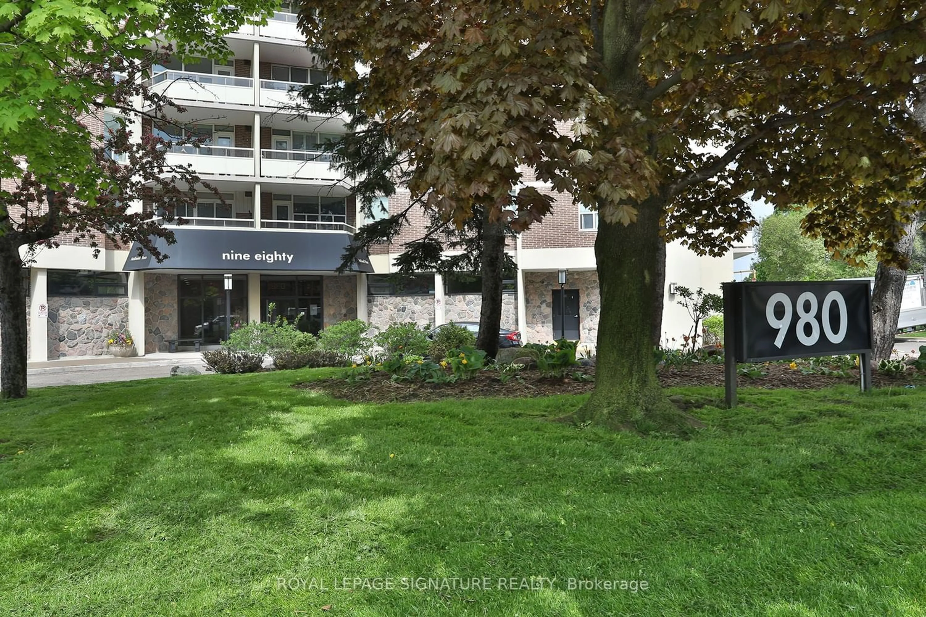 A pic from exterior of the house or condo for 980 Broadview Ave #1103, Toronto Ontario M4K 3Y1