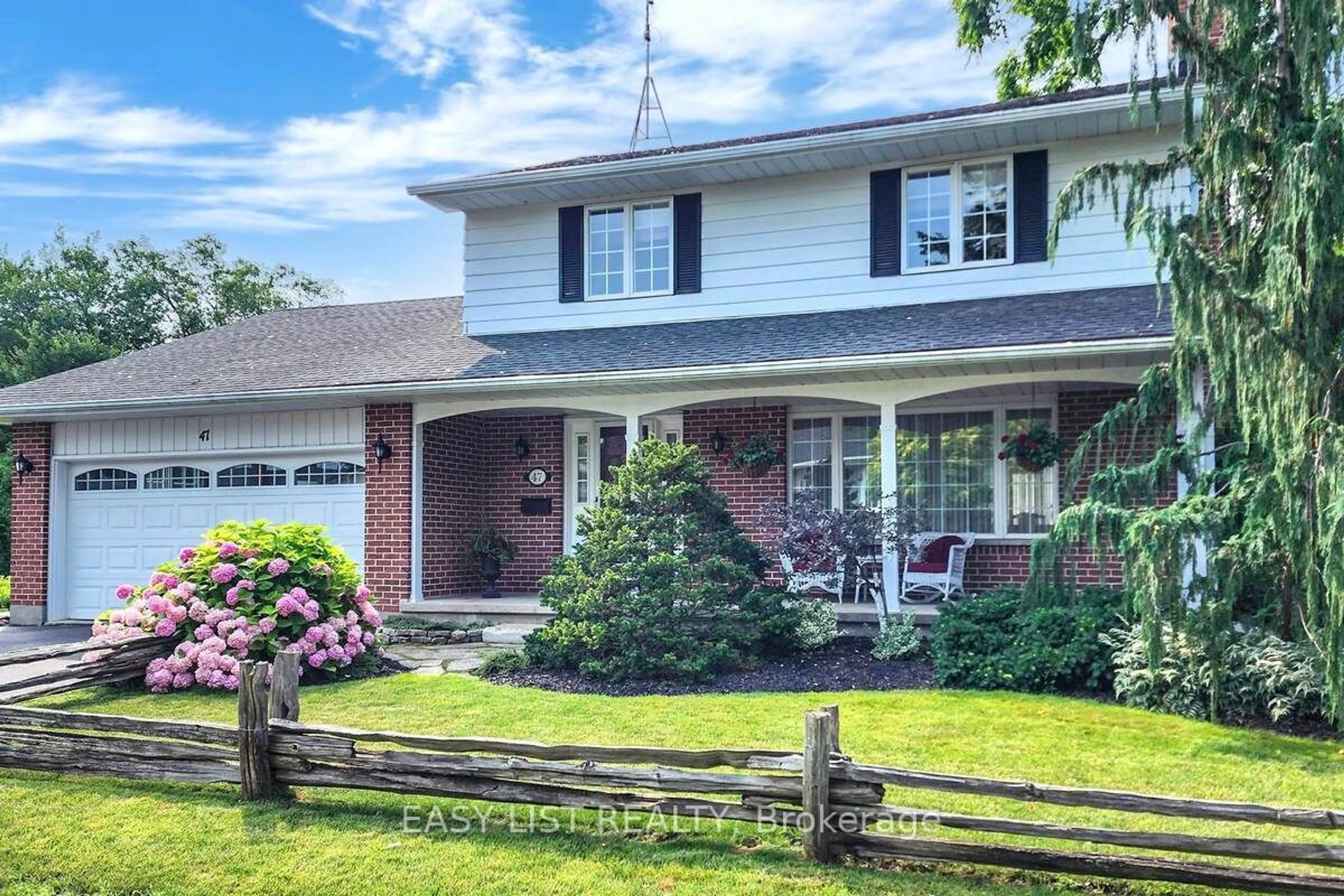 Frontside or backside of a home for 47 Second St, Clarington Ontario L1C 2B6