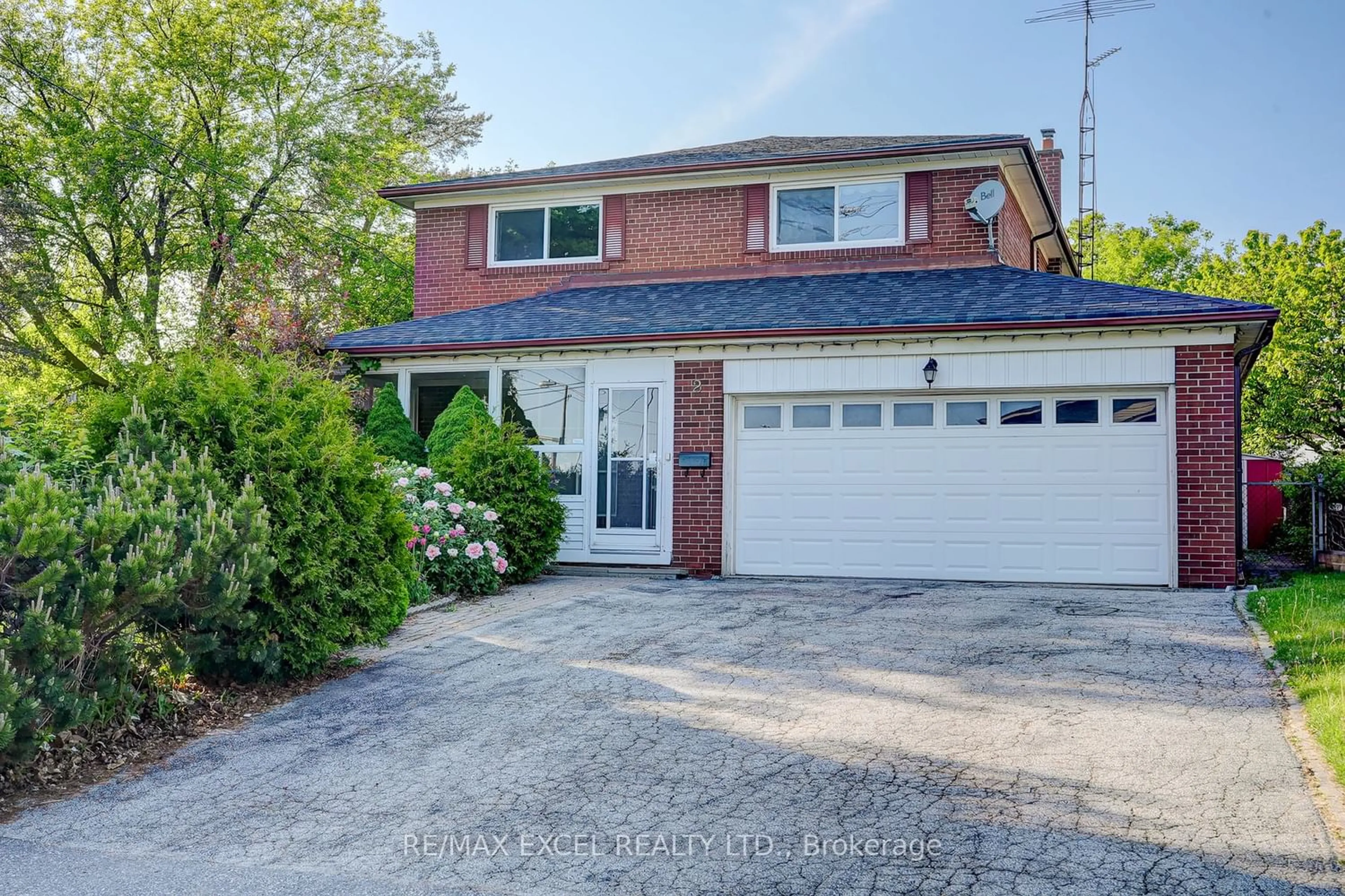 Home with brick exterior material for 2 Pitfield Rd, Toronto Ontario M1S 1X7
