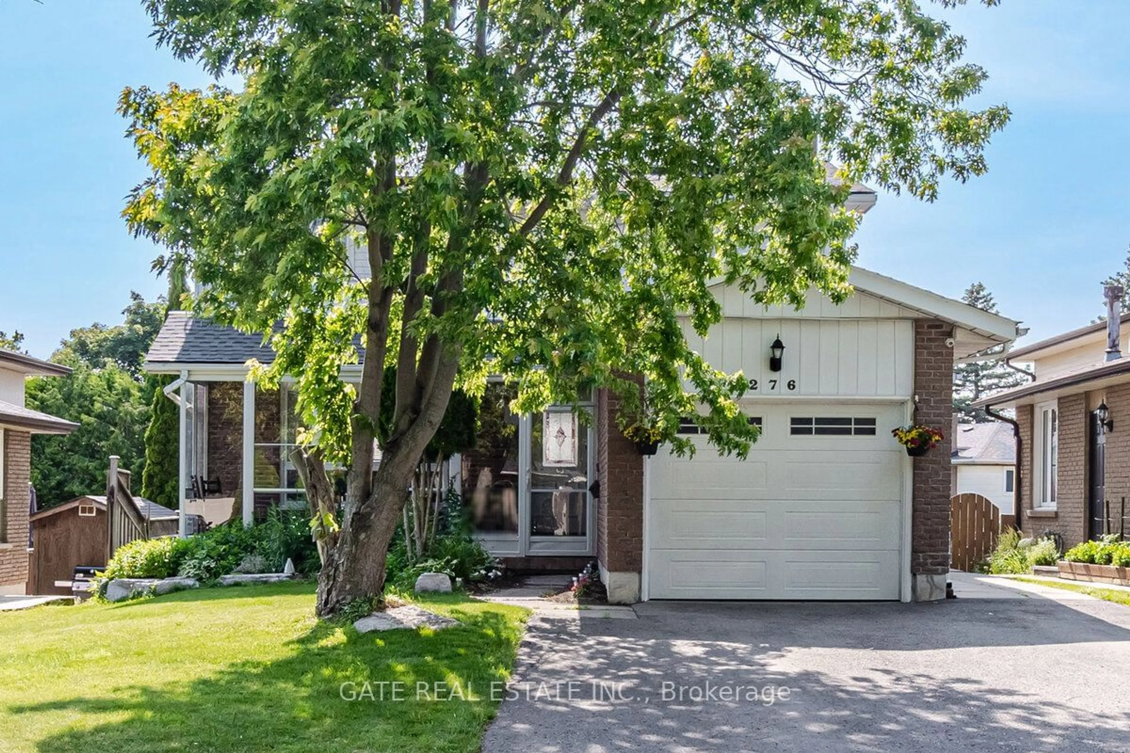 Frontside or backside of a home for 276 Blue Heron Dr, Oshawa Ontario L1G 6X9