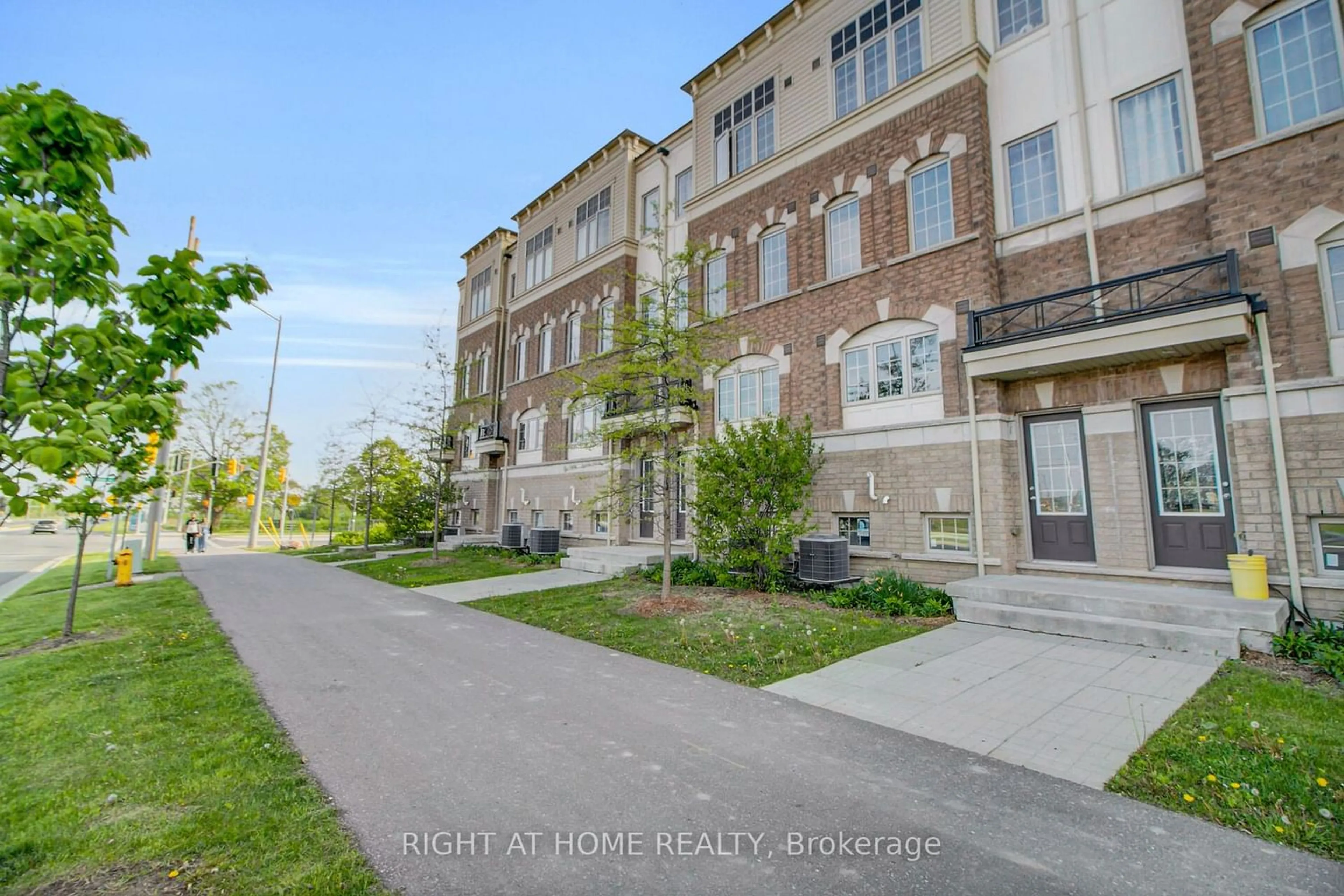 A pic from exterior of the house or condo for 2264 Chevron Prince Path #294, Oshawa Ontario L1L 0K9
