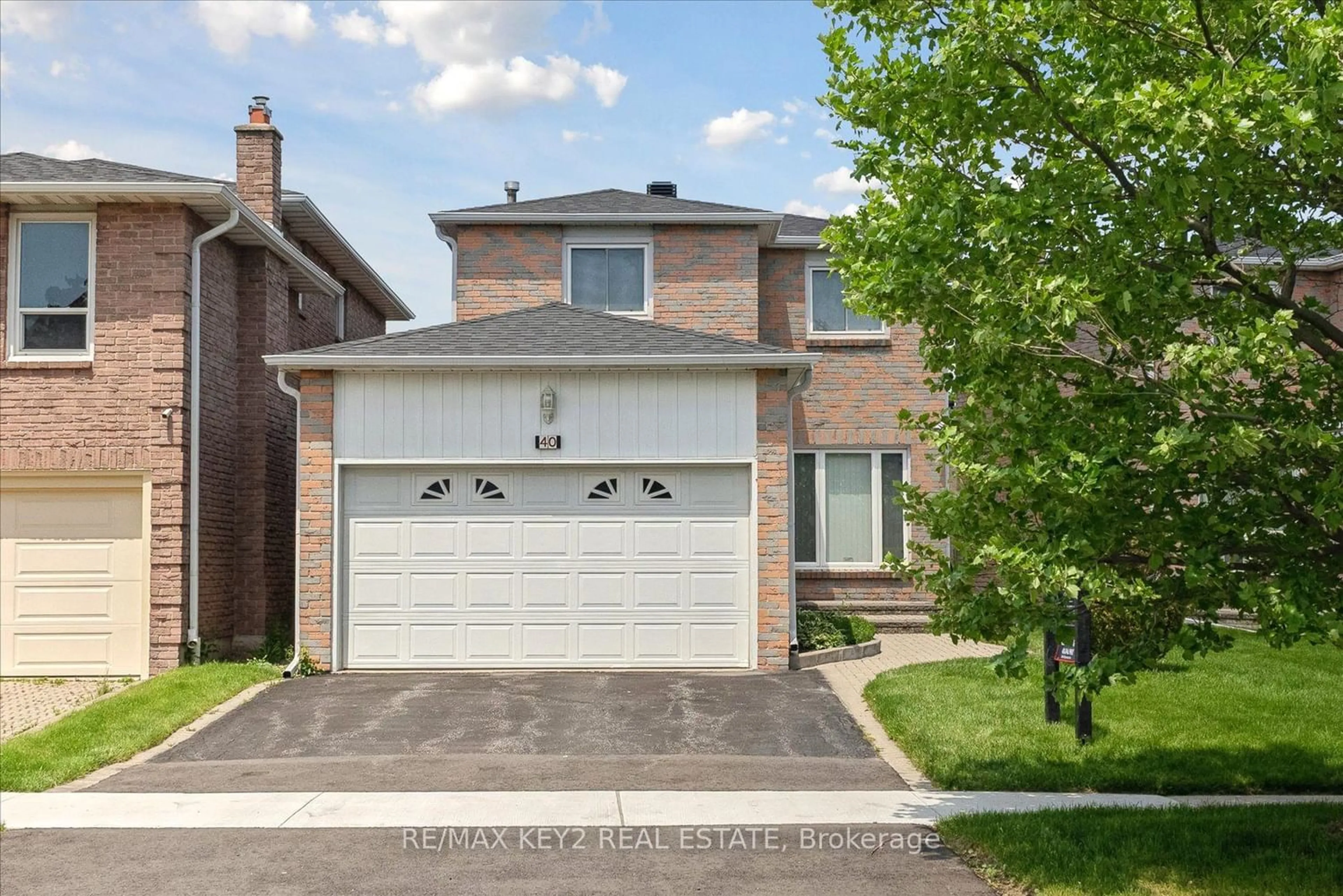 Frontside or backside of a home for 40 Silbury Dr, Toronto Ontario M1V 2P3