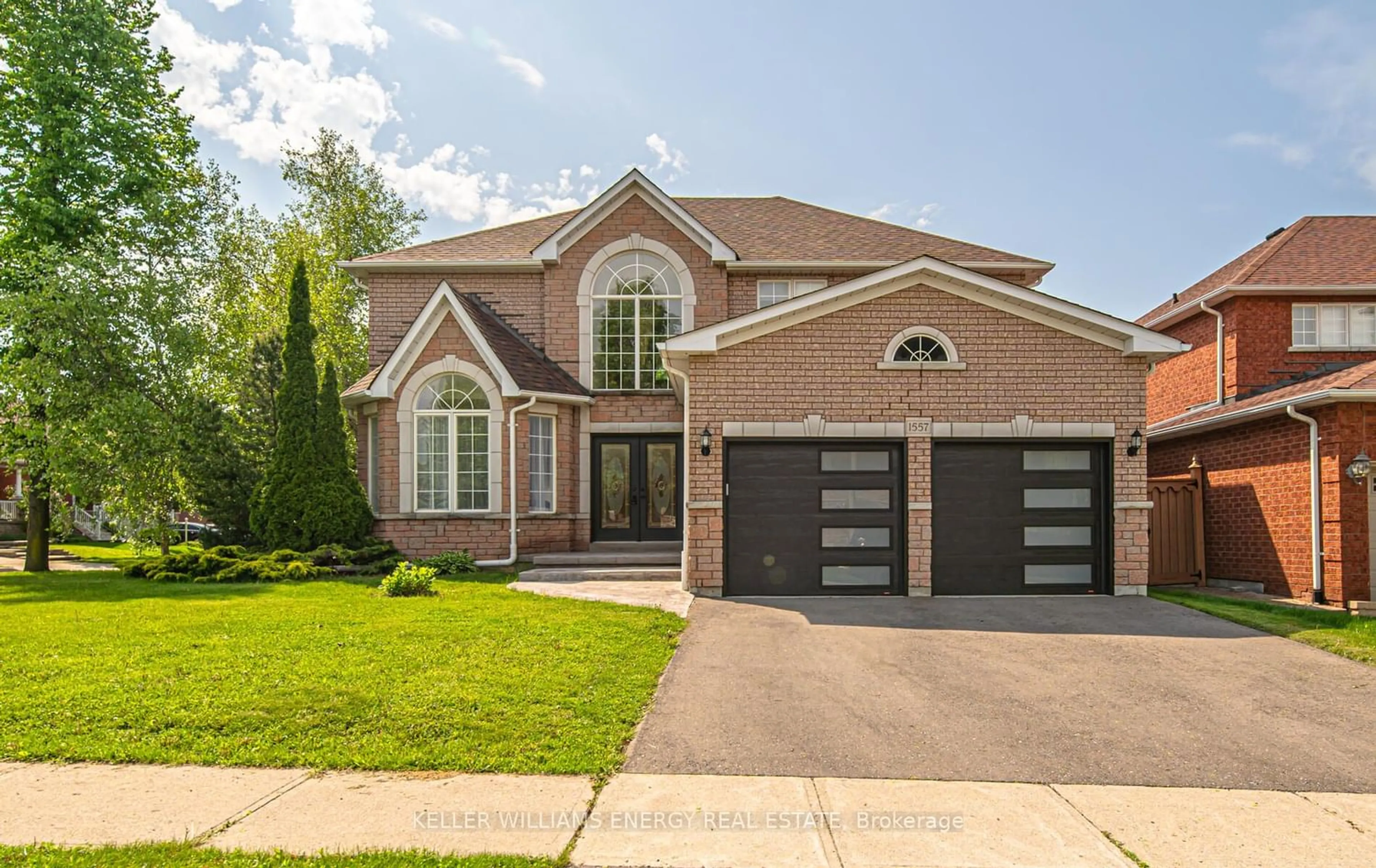 Home with brick exterior material for 1557 Greenvalley Tr, Oshawa Ontario L1K 2N6