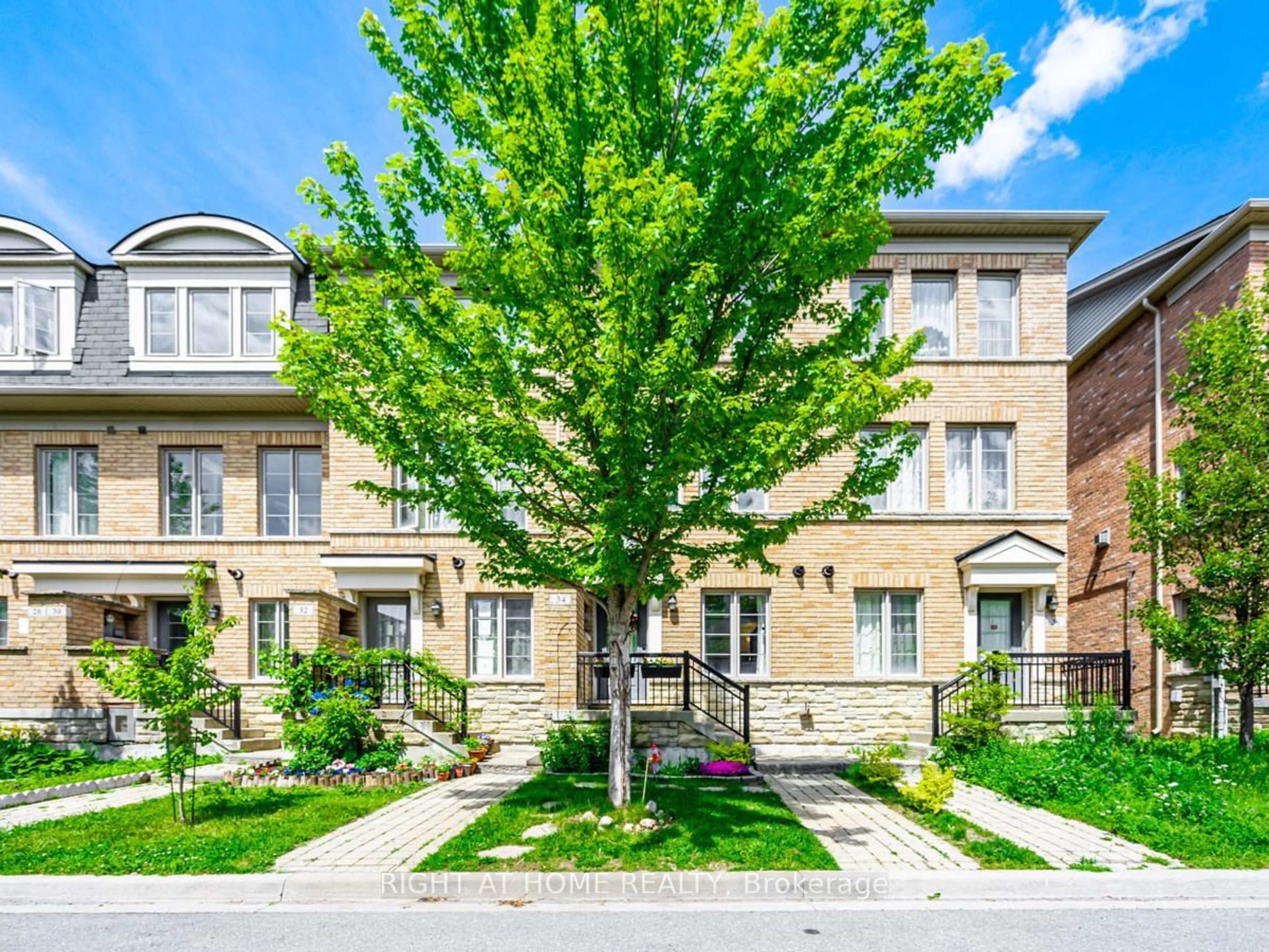 A pic from exterior of the house or condo for 34 Belanger Cres, Toronto Ontario M1L 0G1