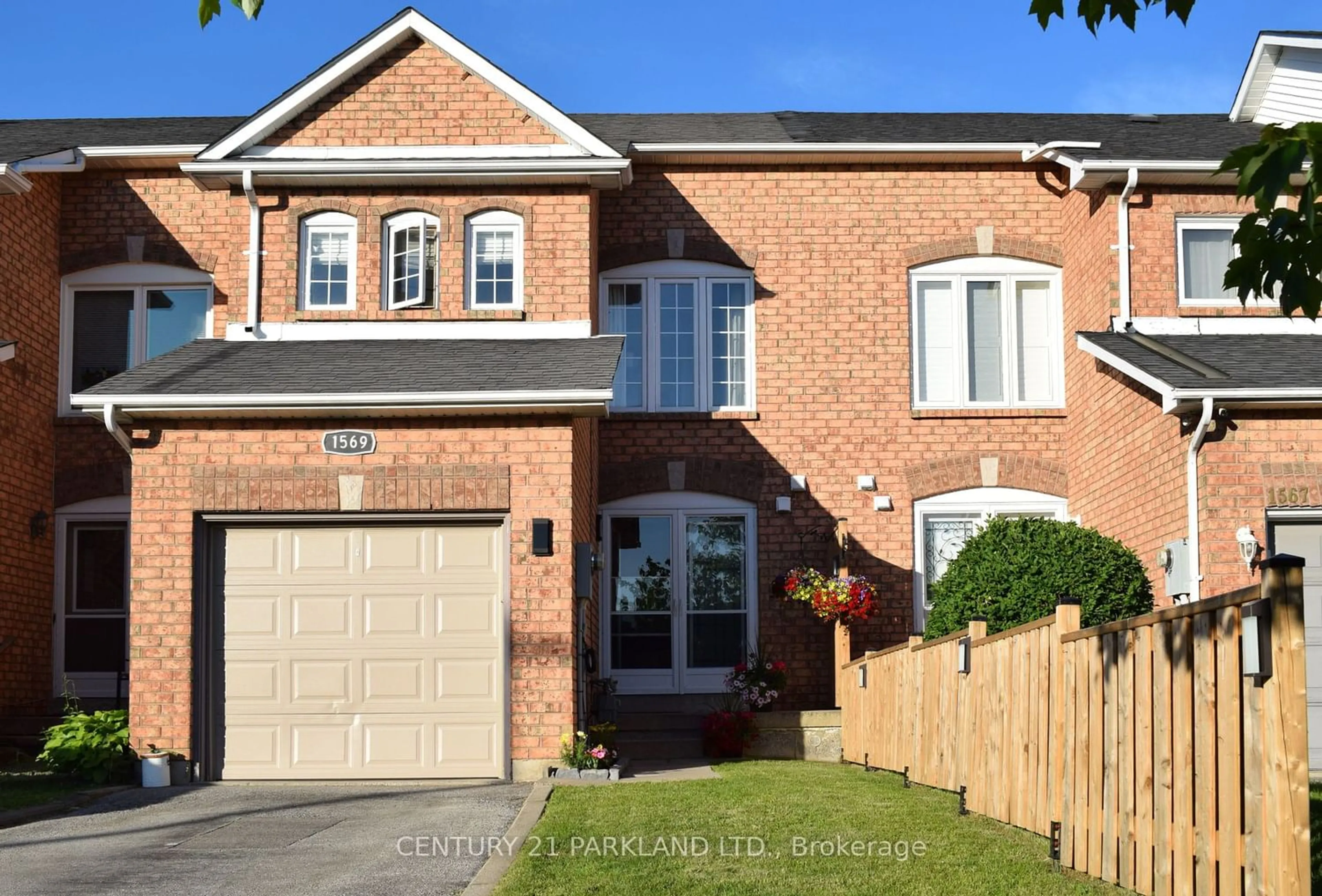 Home with brick exterior material for 1569 Nipissing Crt, Pickering Ontario L1V 6T9