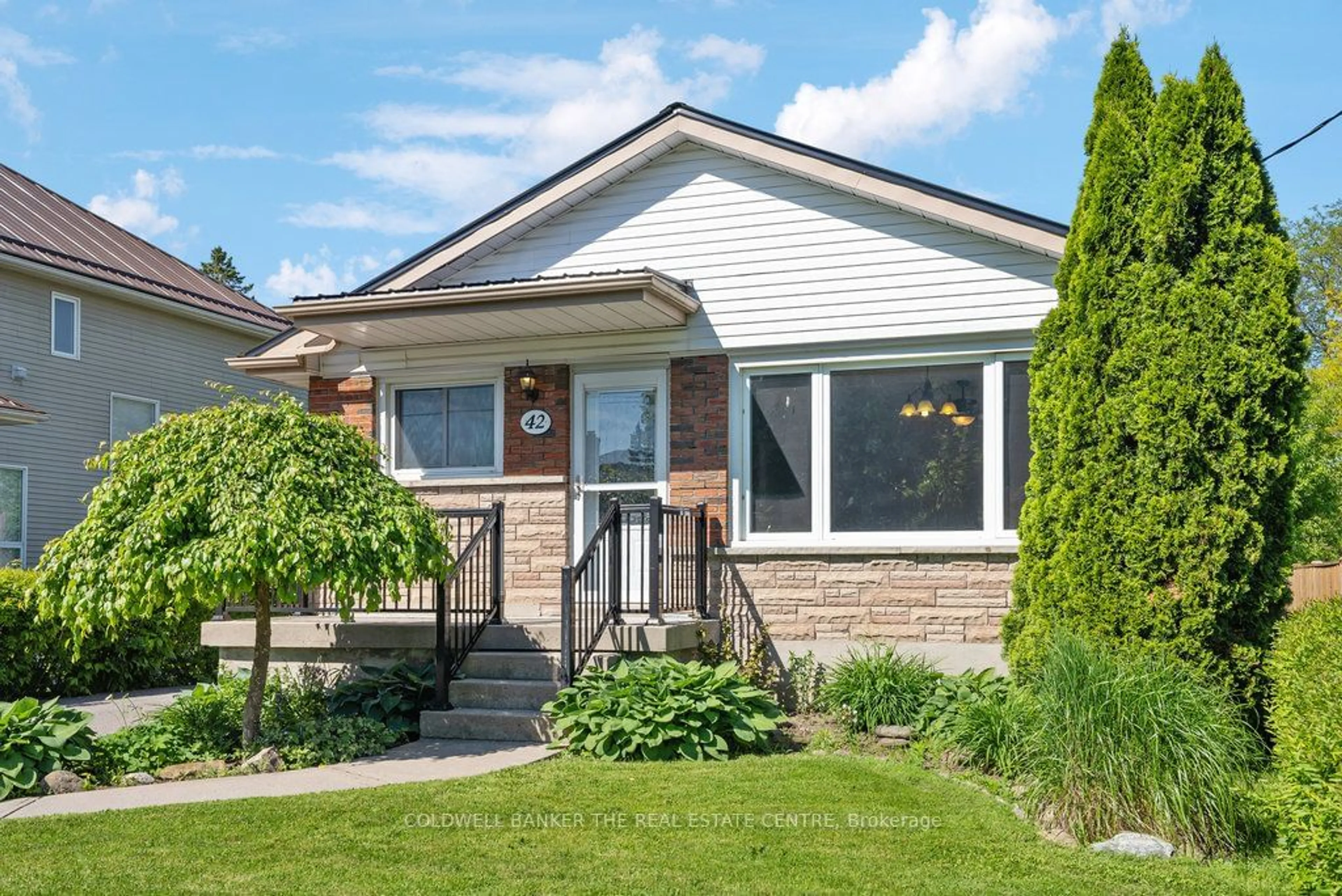 Frontside or backside of a home for 42 Prospect St, Clarington Ontario L1C 3H1