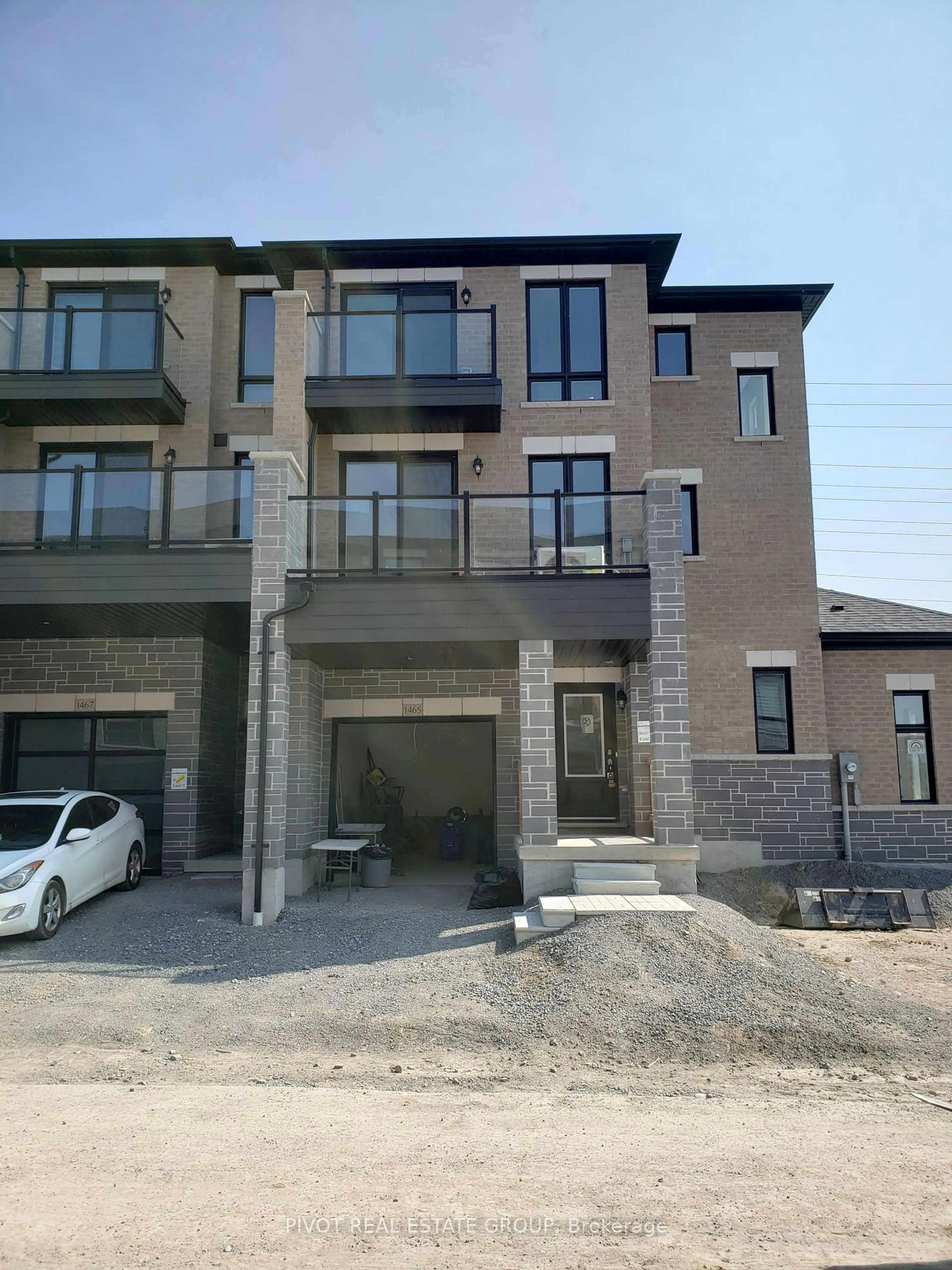 A pic from exterior of the house or condo for 1465 Grand Prairie Path, Oshawa Ontario L1K 3G1