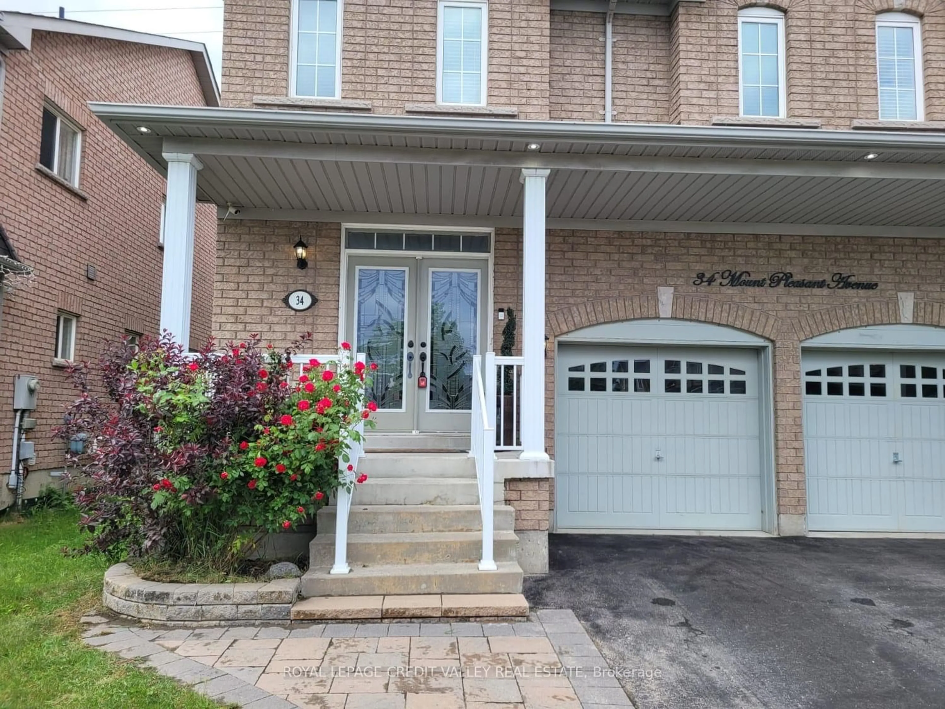 Home with brick exterior material for 34 Mount Pleasant Ave, Whitby Ontario L1N 0C8