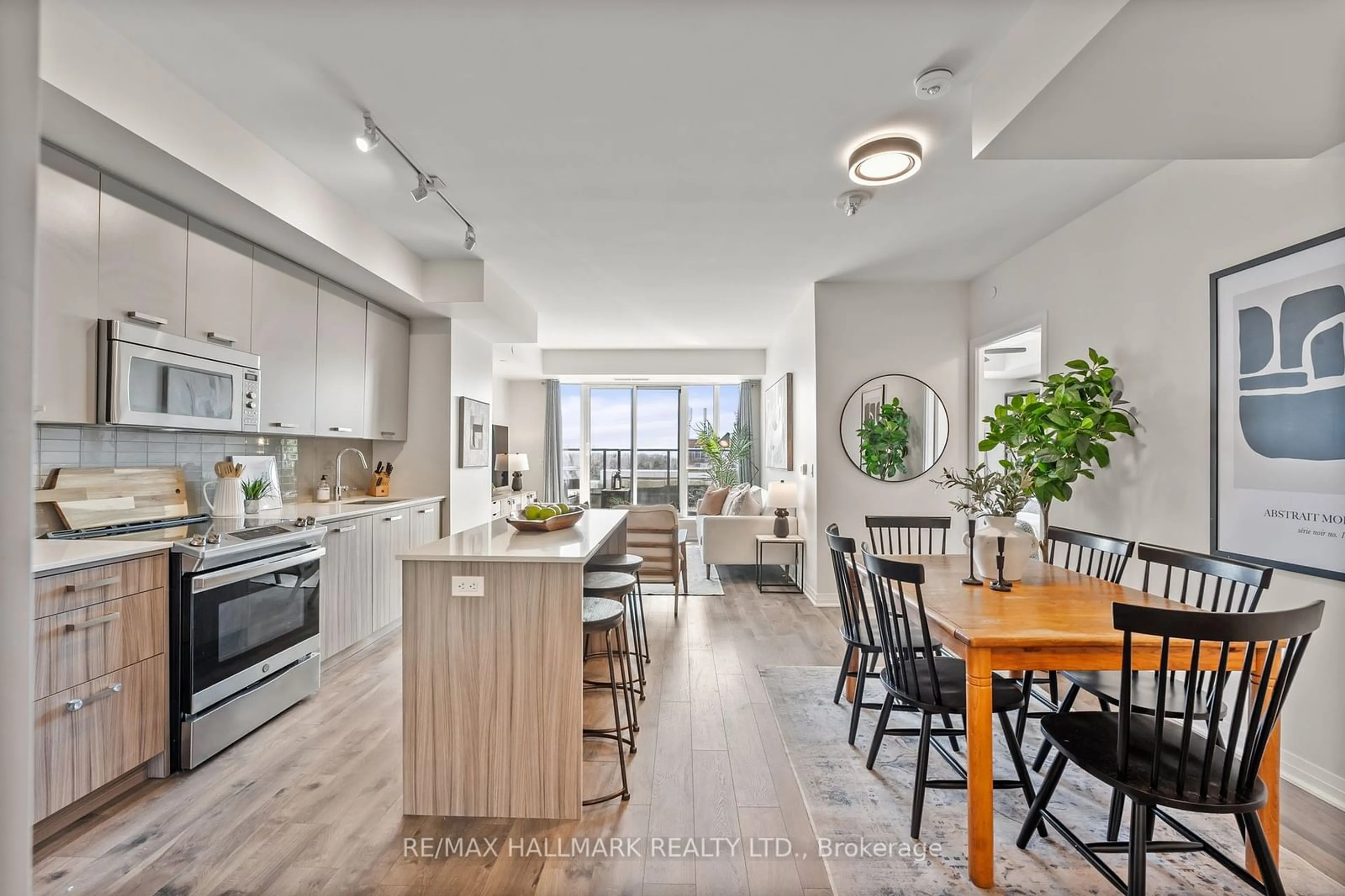 Contemporary kitchen for 1630 Queen St #507, Toronto Ontario M4L 1G3