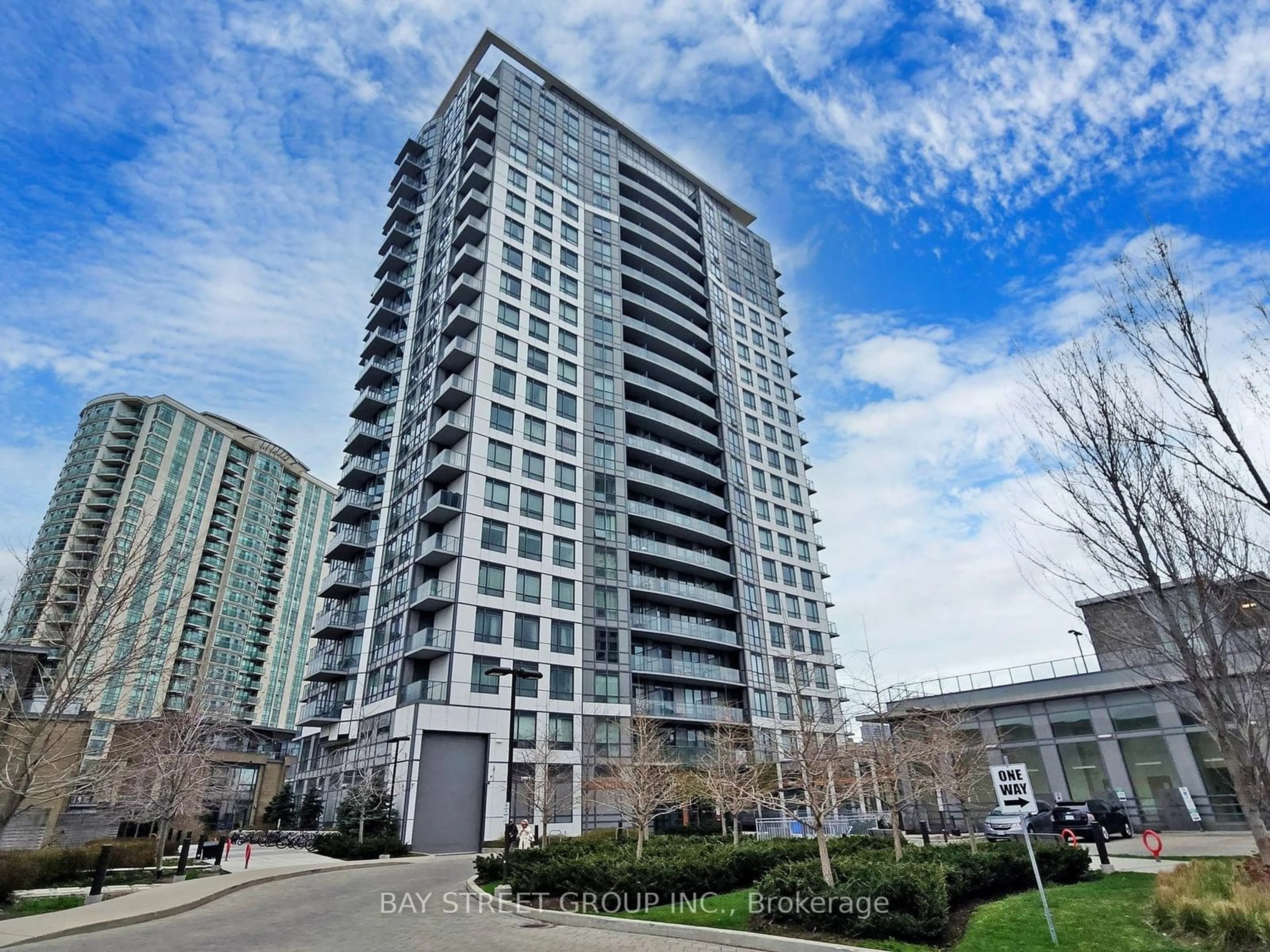 A pic from exterior of the house or condo for 195 Bonis Ave #811, Toronto Ontario M1T 0A5
