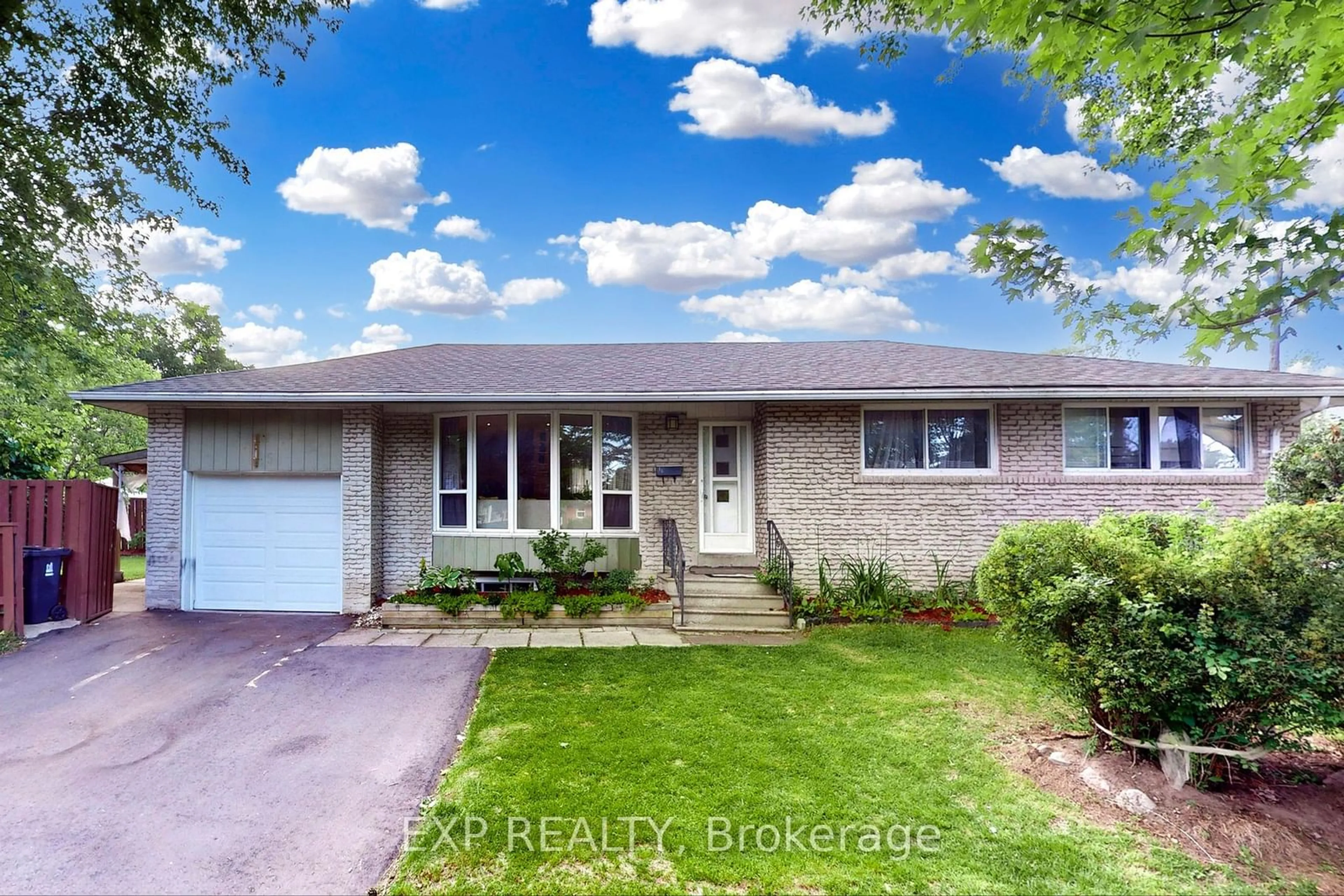 Frontside or backside of a home for 15 Woodgarden Cres, Toronto Ontario M1E 3K3