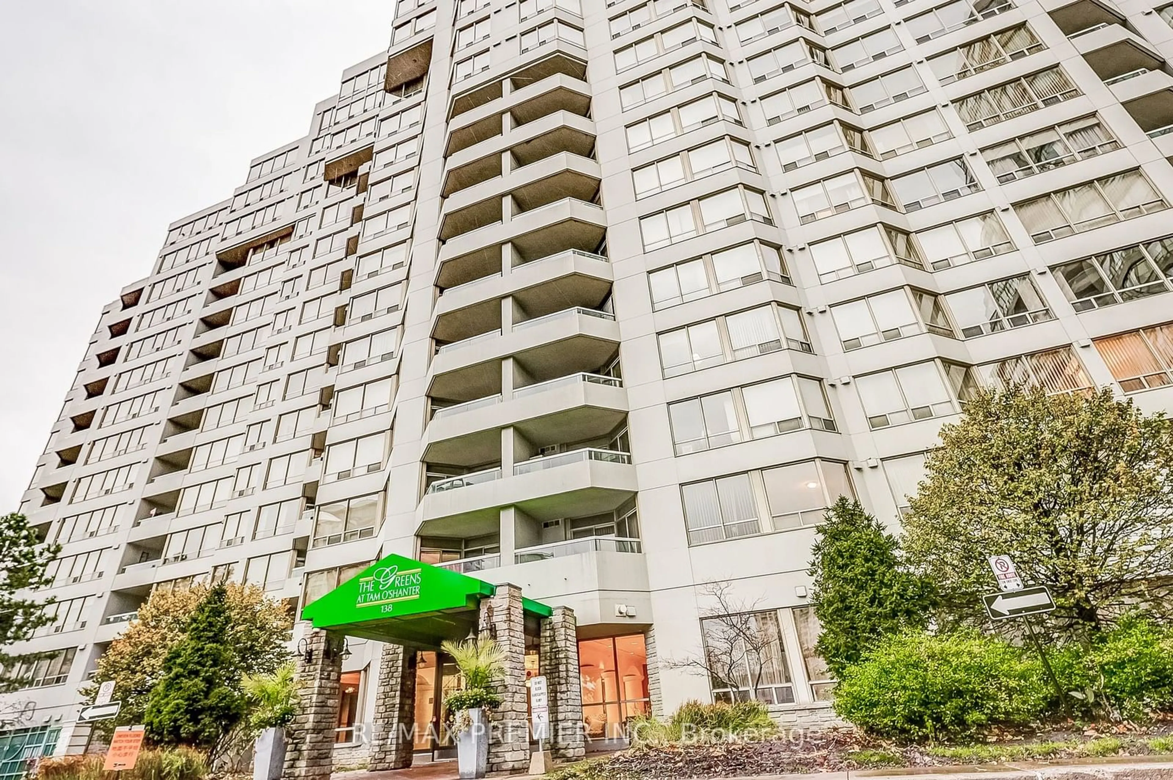 A pic from exterior of the house or condo for 138 Bonis Ave #1026, Toronto Ontario M1T 3V9