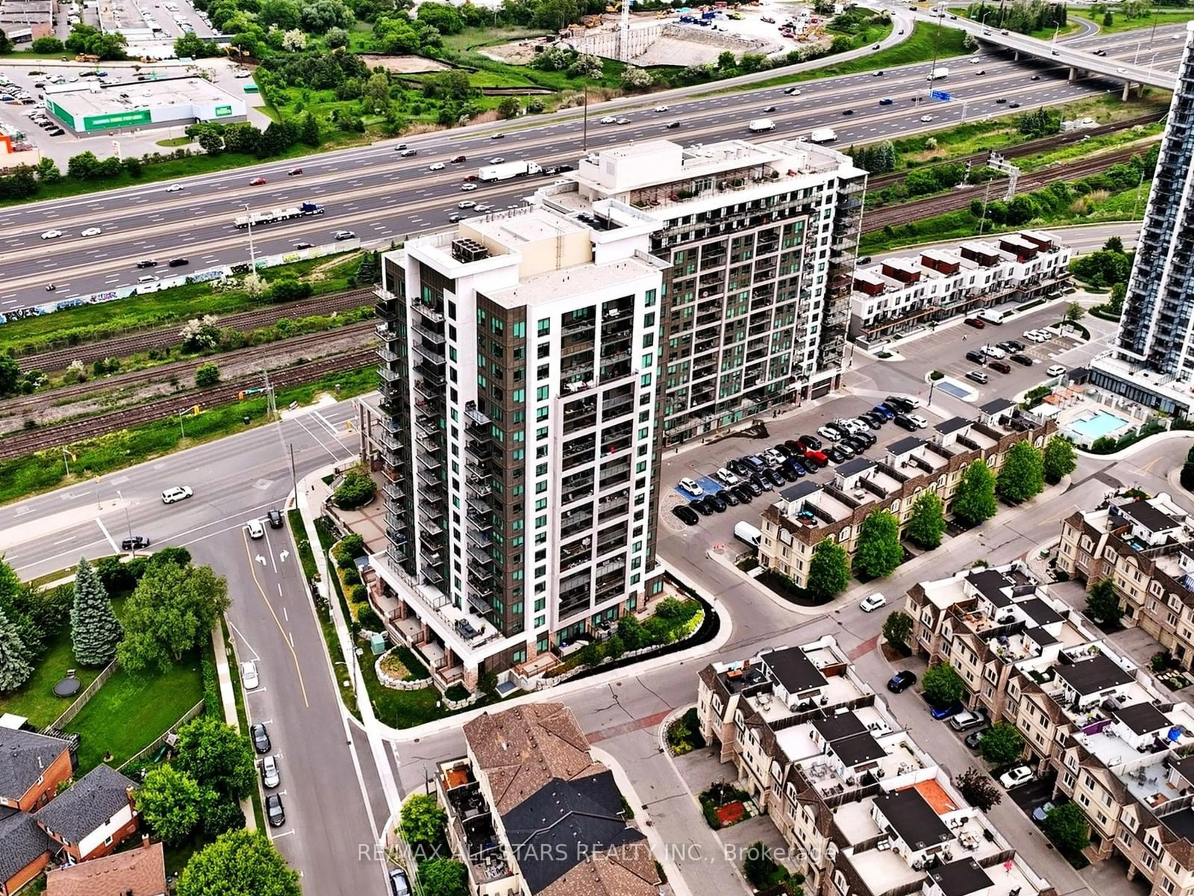 A pic from exterior of the house or condo for 1215 Bayly St #LPH05, Pickering Ontario L1W 0B4