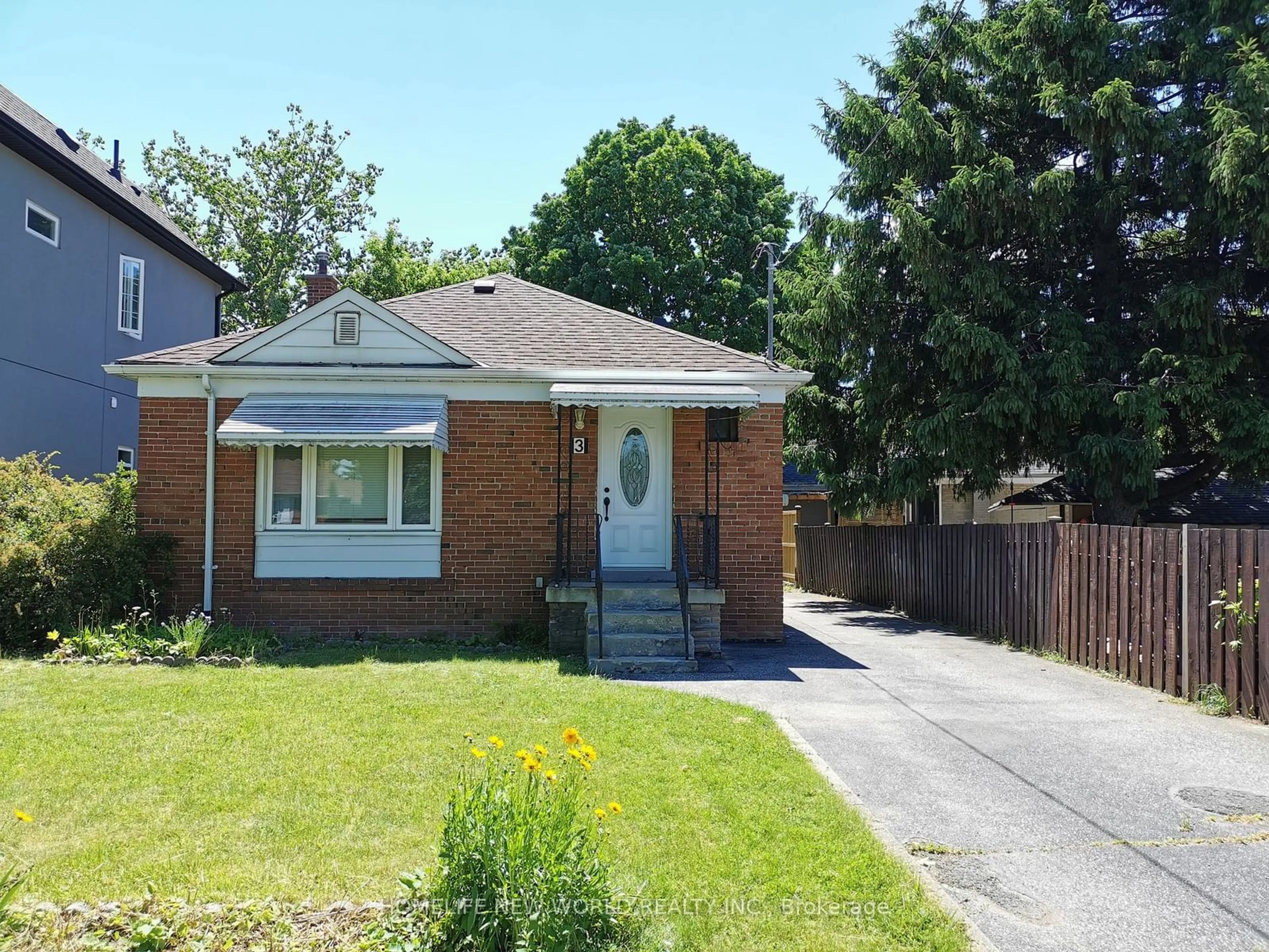 Frontside or backside of a home for 3 Twin Pauls Cres, Toronto Ontario M1R 3Z6