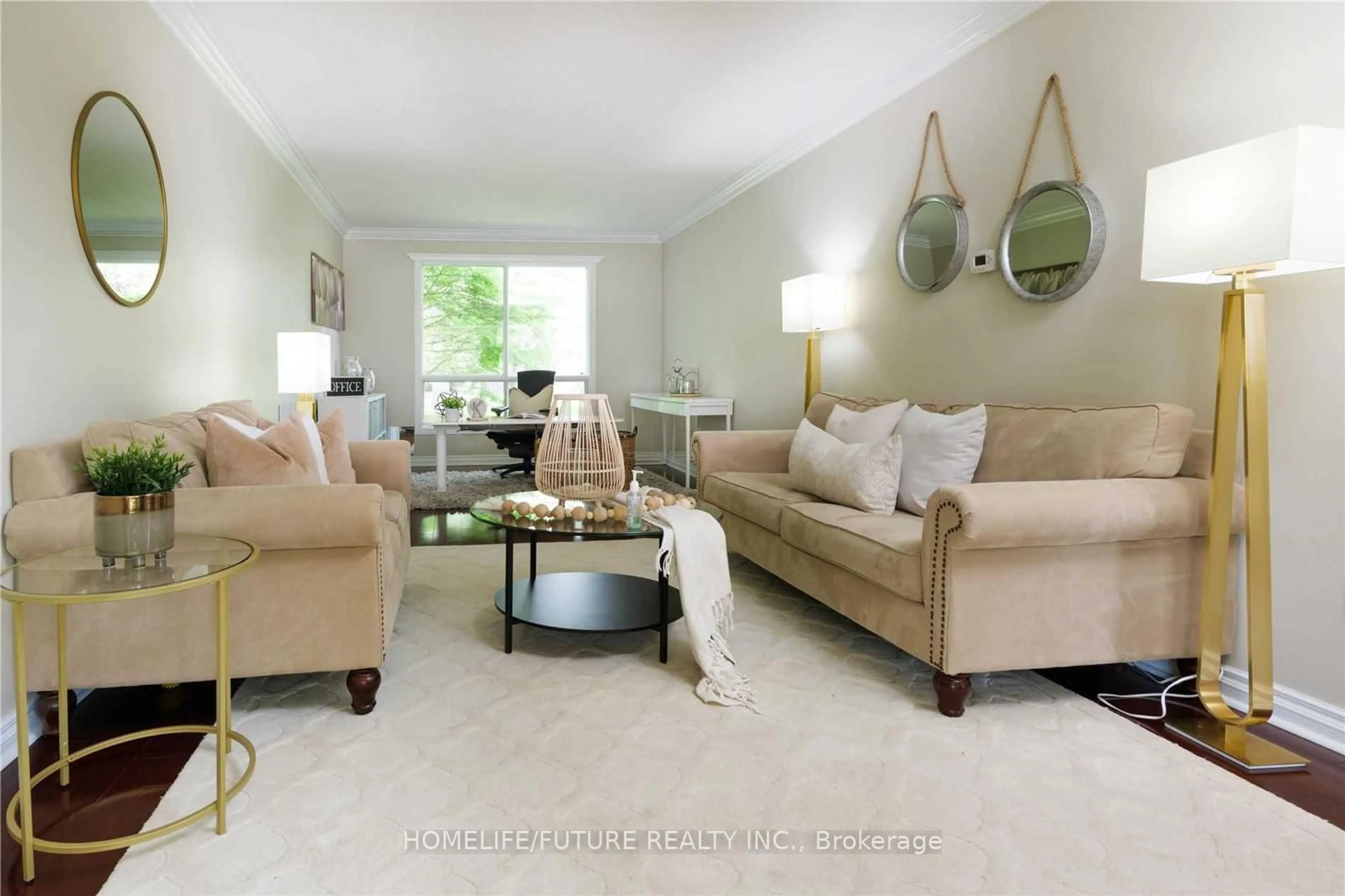 Living room for 172 Lawson Rd, Toronto Ontario M1C 2J4