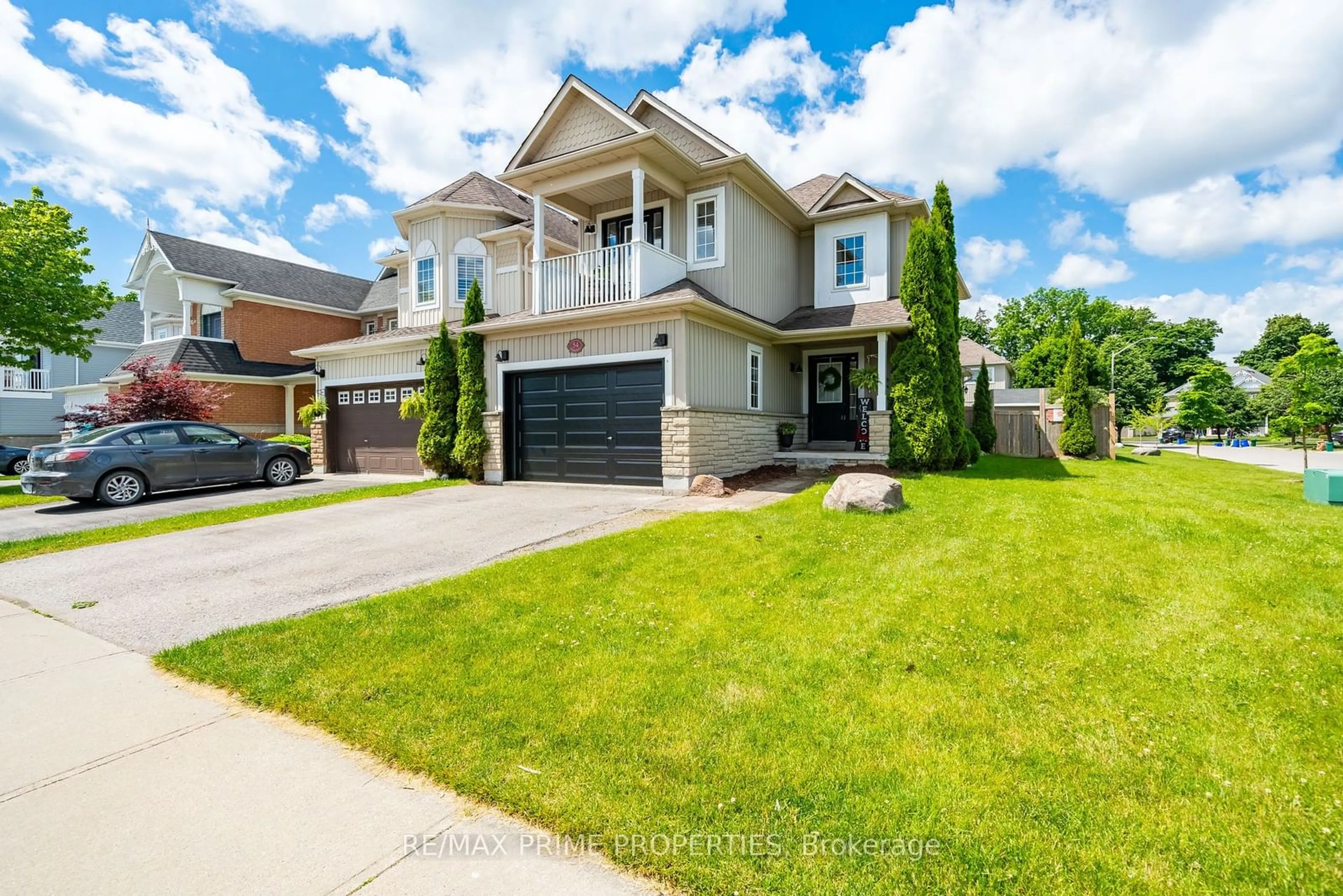 Frontside or backside of a home for 54 Harmer Dr, Clarington Ontario L1B 1M5