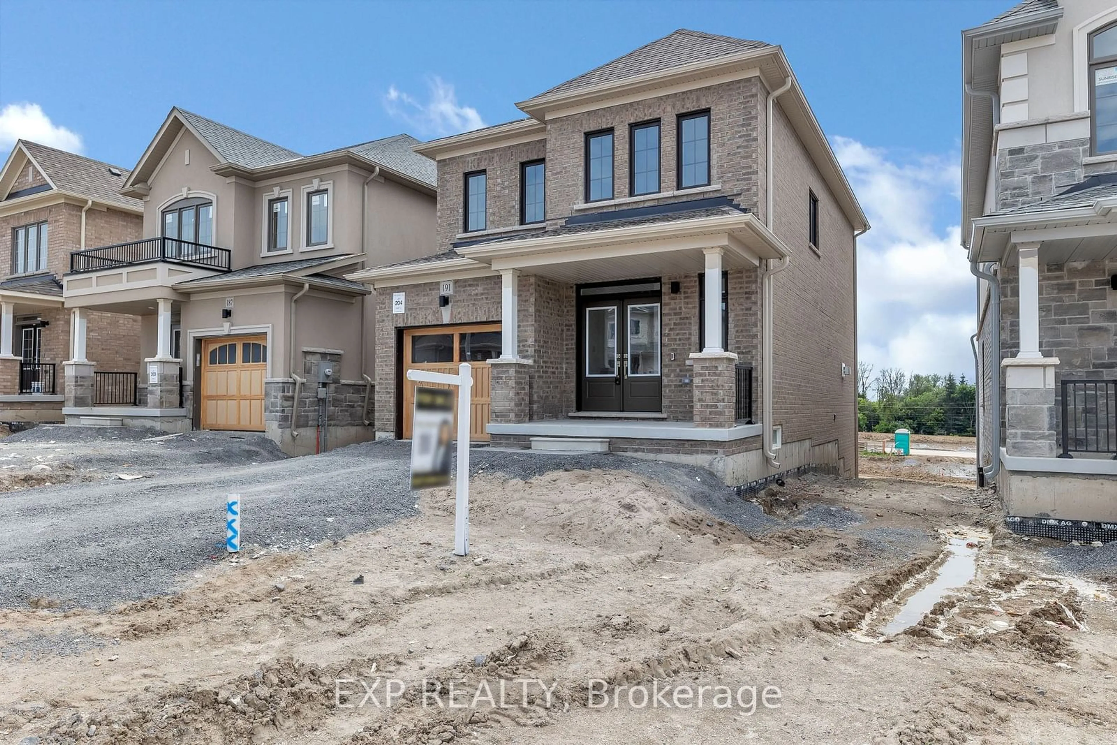 Frontside or backside of a home for 191 Flood Ave, Clarington Ontario L1B 0W5