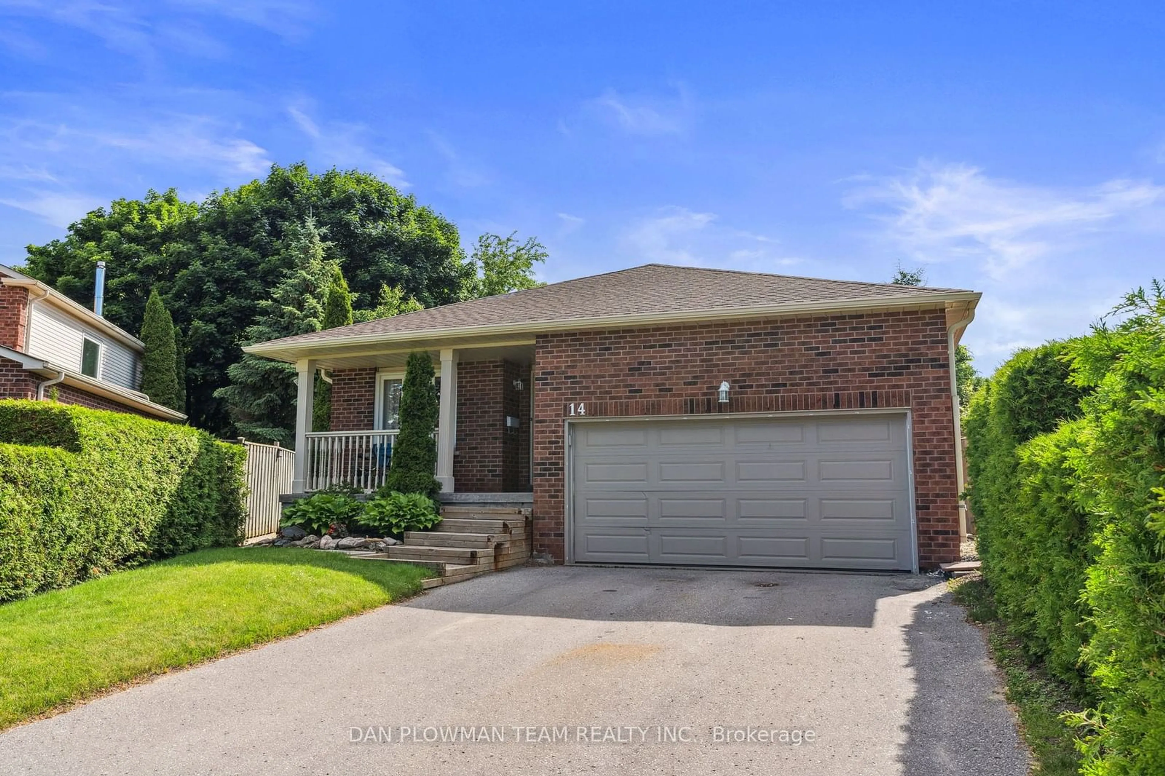 Frontside or backside of a home for 14 Audrey Crt, Clarington Ontario L1E 2B3
