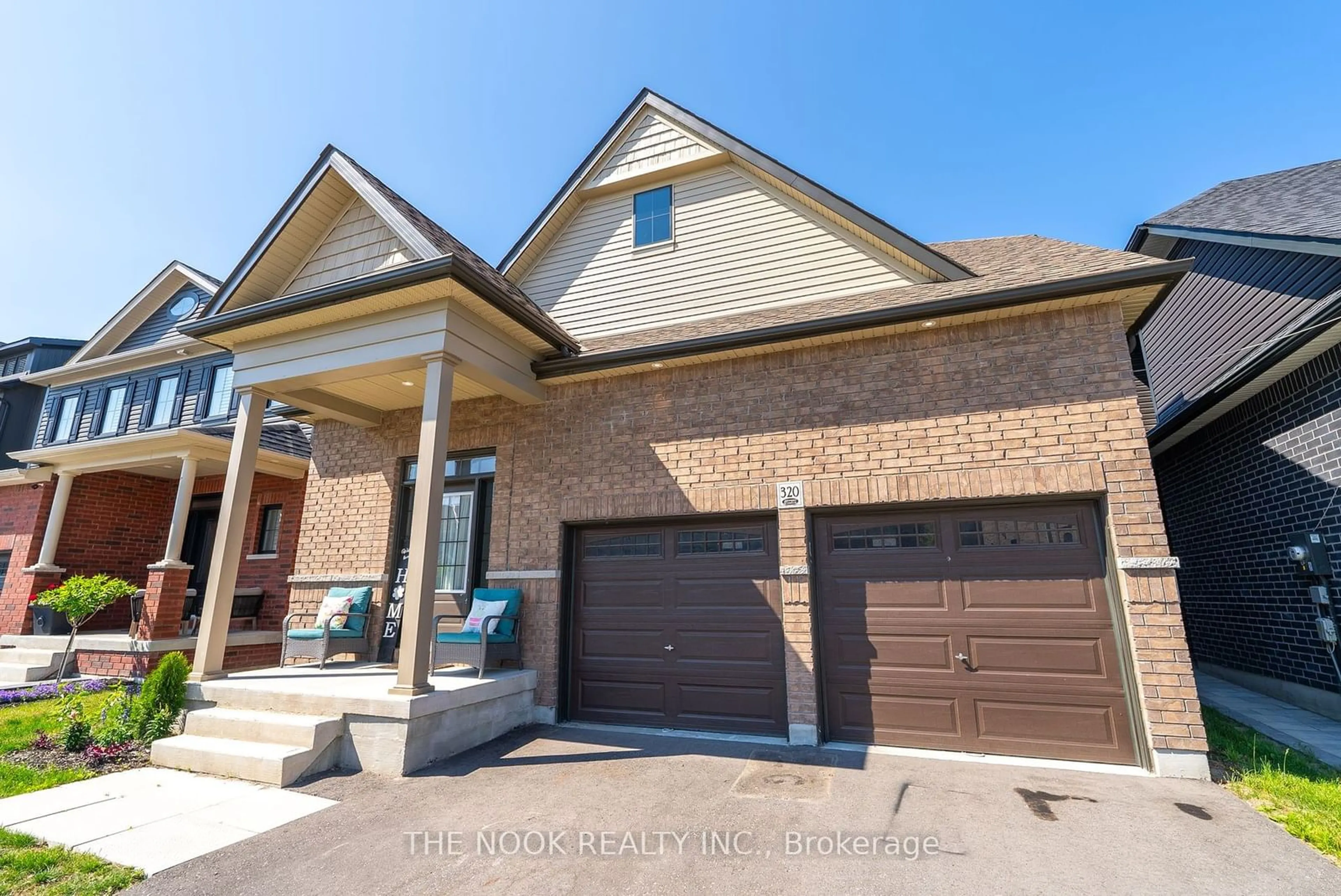 Home with brick exterior material for 320 Northglen Blvd, Clarington Ontario L1C 7G5