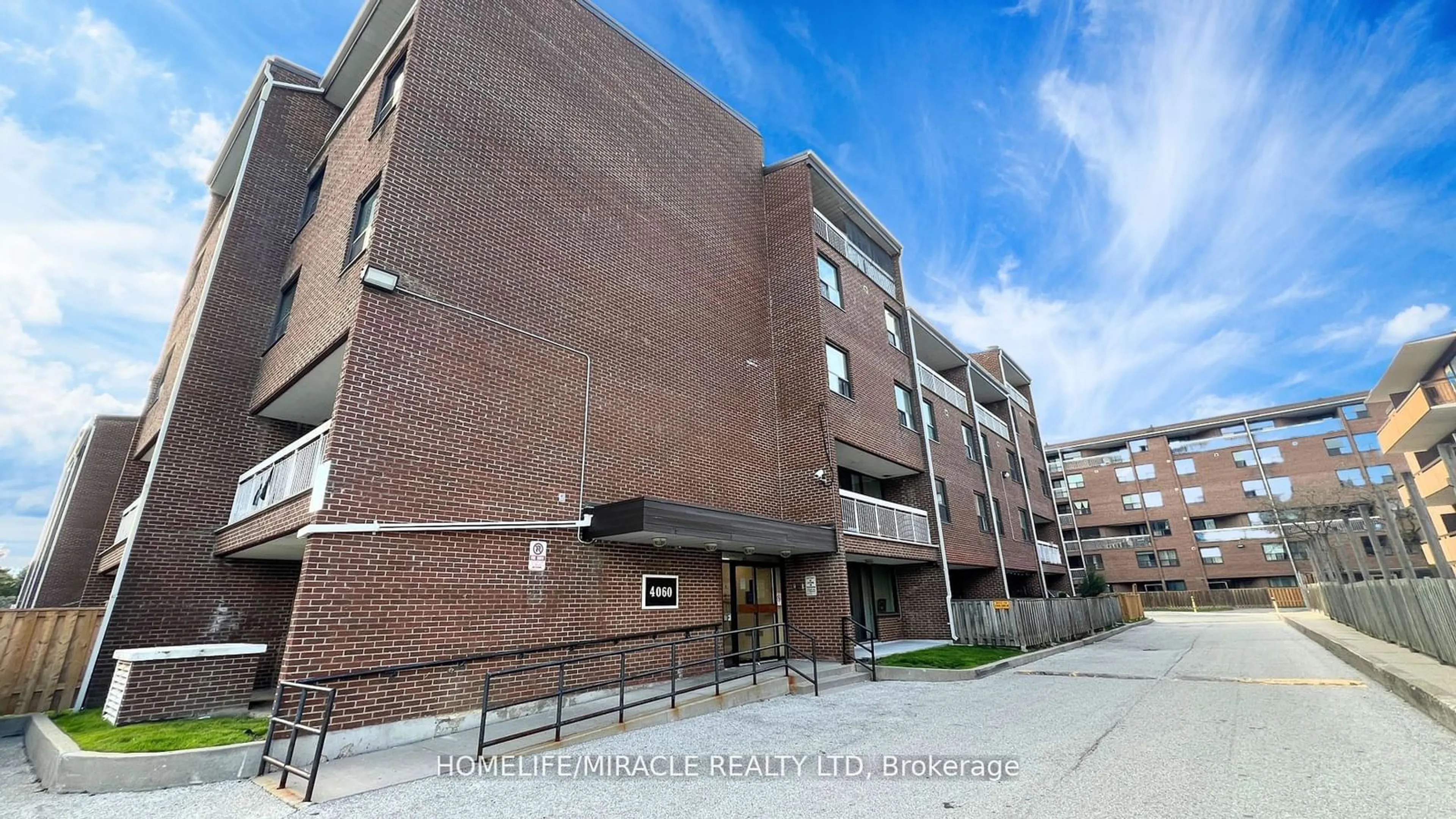 A pic from exterior of the house or condo for 4060 Lawrence Ave #524, Toronto Ontario M1E 4V4