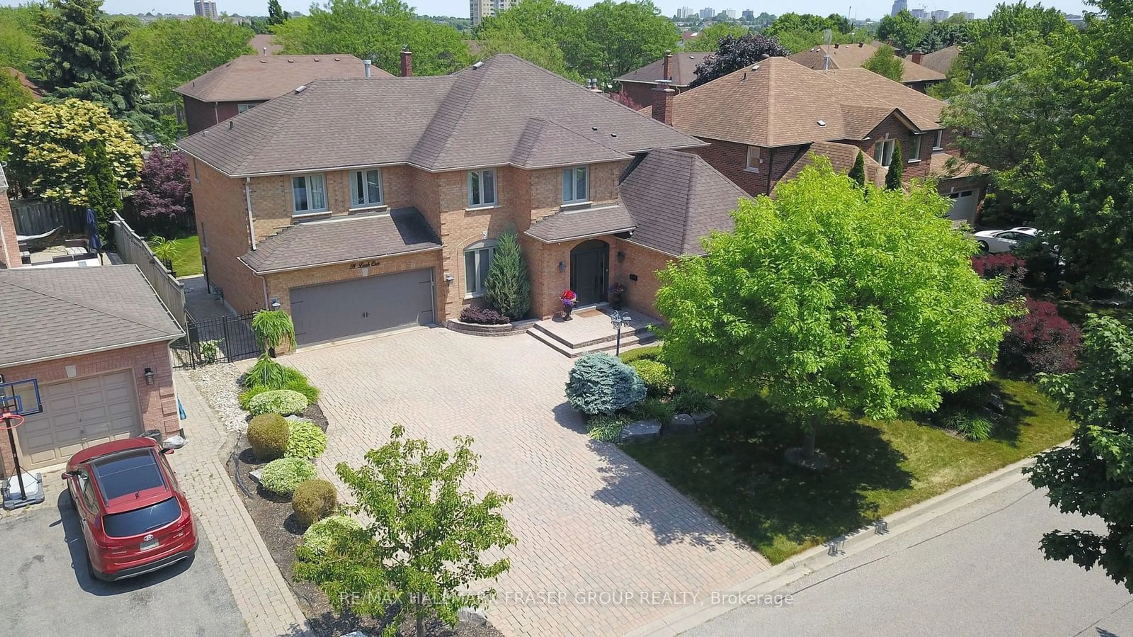 Frontside or backside of a home for 28 Leah Cres, Ajax Ontario L1T 3J2