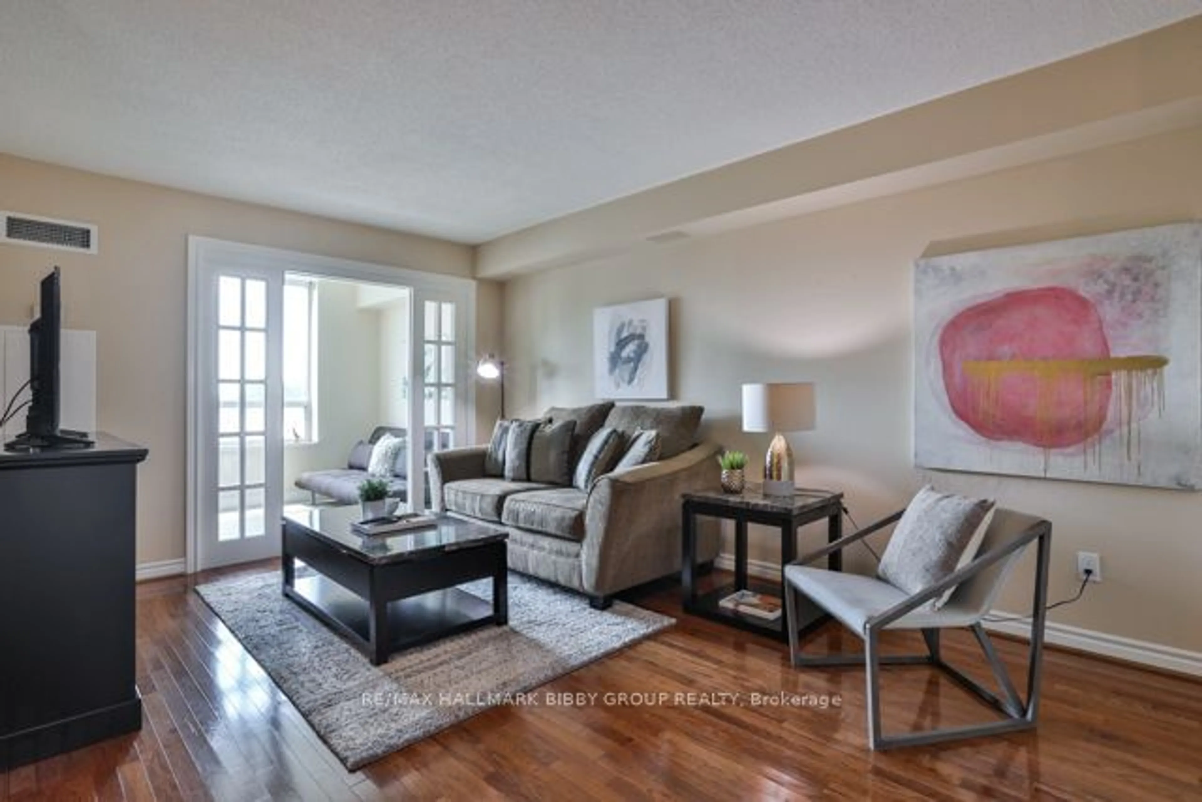 Living room for 123 Omni Dr #266, Toronto Ontario M1P 5A8