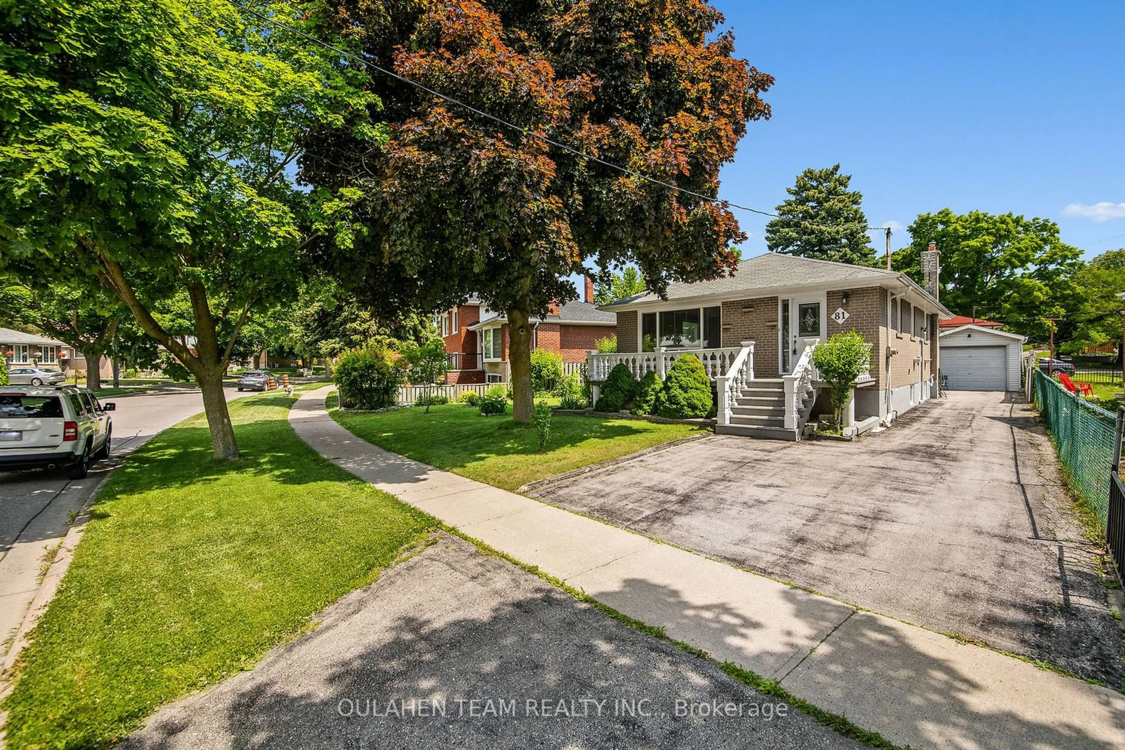 Frontside or backside of a home for 81 Lynnbrook Dr, Toronto Ontario M1H 2M9
