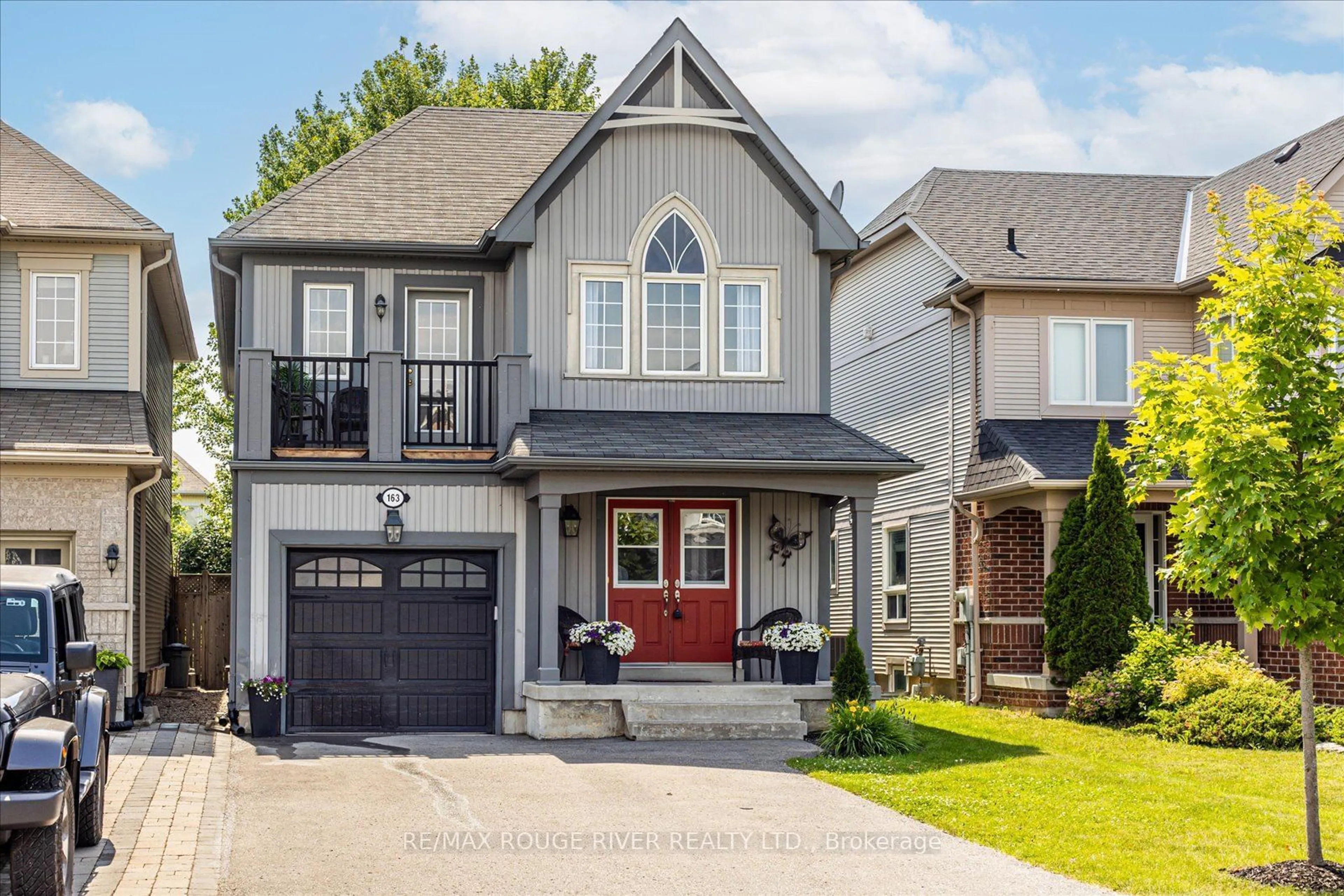 Frontside or backside of a home for 163 Allworth Cres, Clarington Ontario L1C 0B4