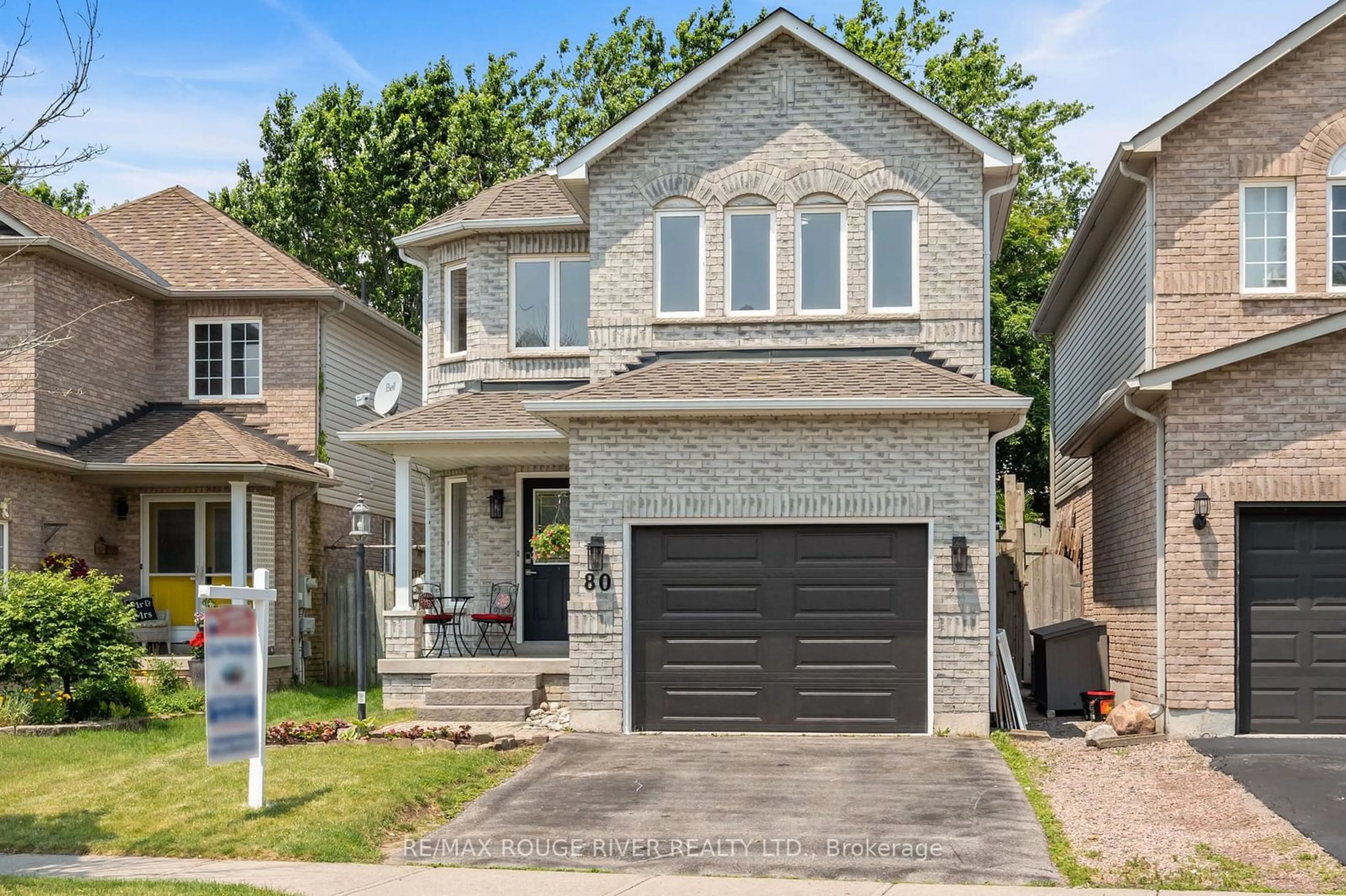 Frontside or backside of a home for 80 Lownie Crt, Clarington Ontario L1C 5E1
