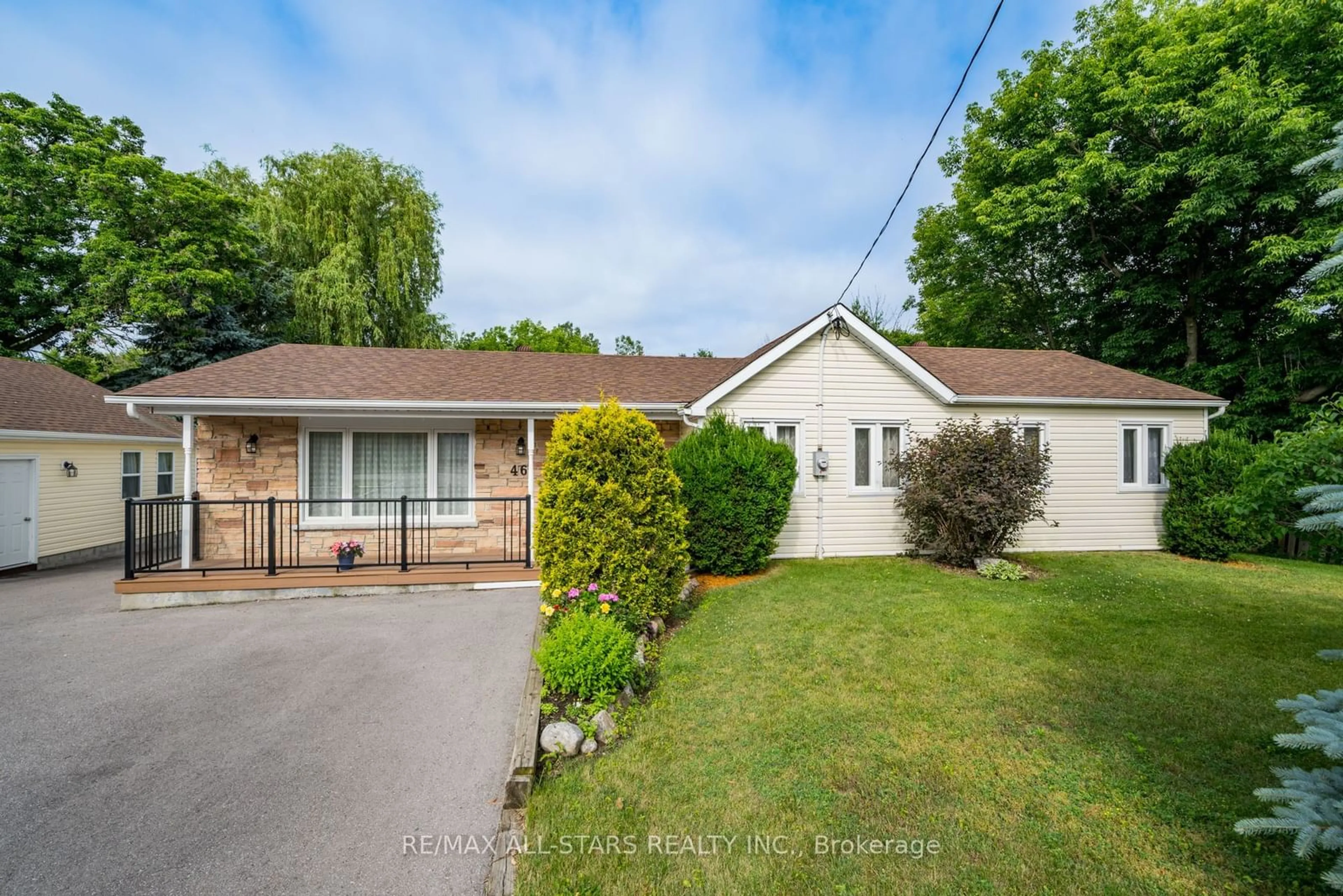 Frontside or backside of a home for 46 Varcoe Rd, Clarington Ontario L1E 1S6
