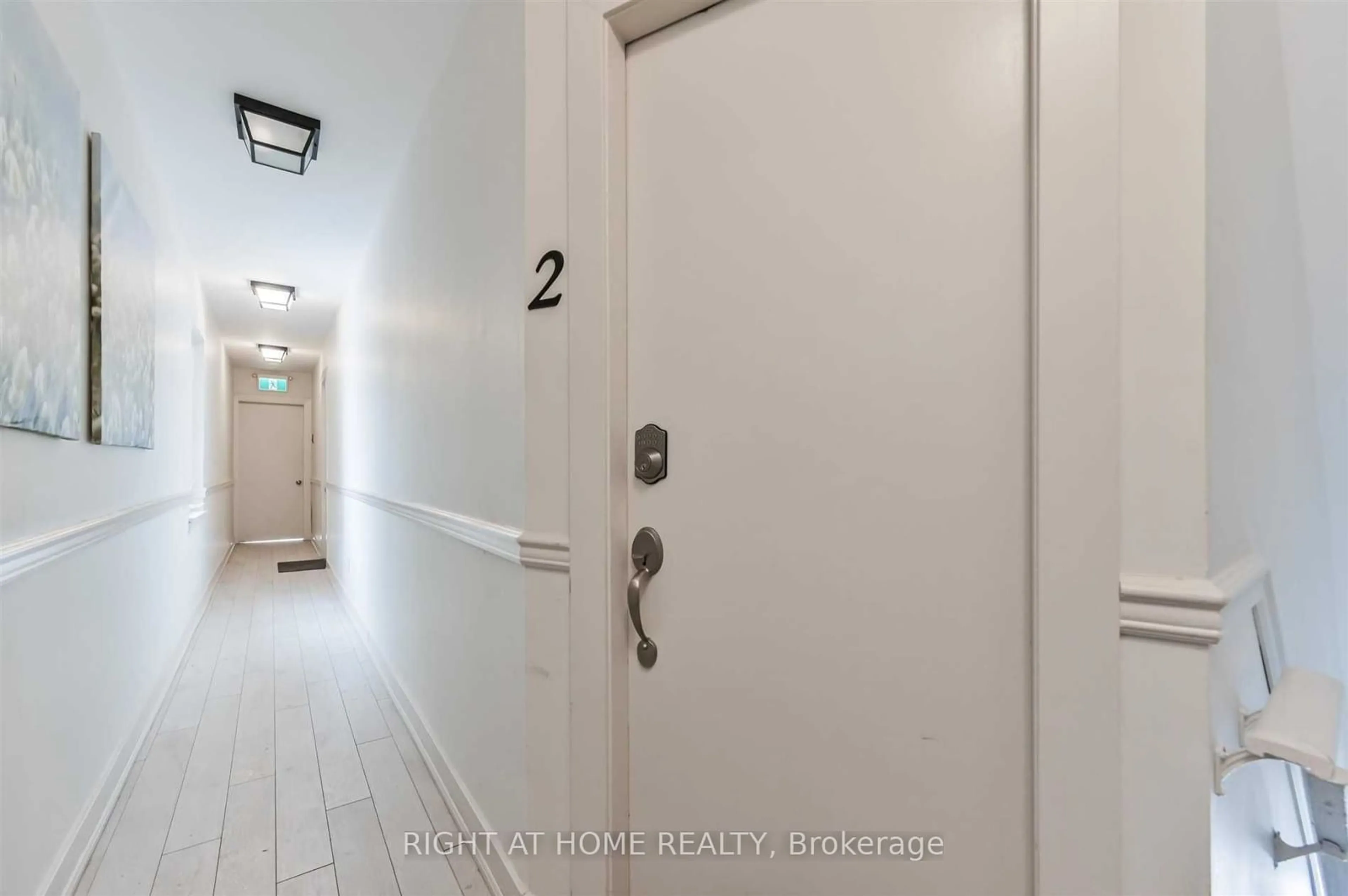 Indoor entryway for 1659 Gerrard St, Toronto Ontario M4L 2A9