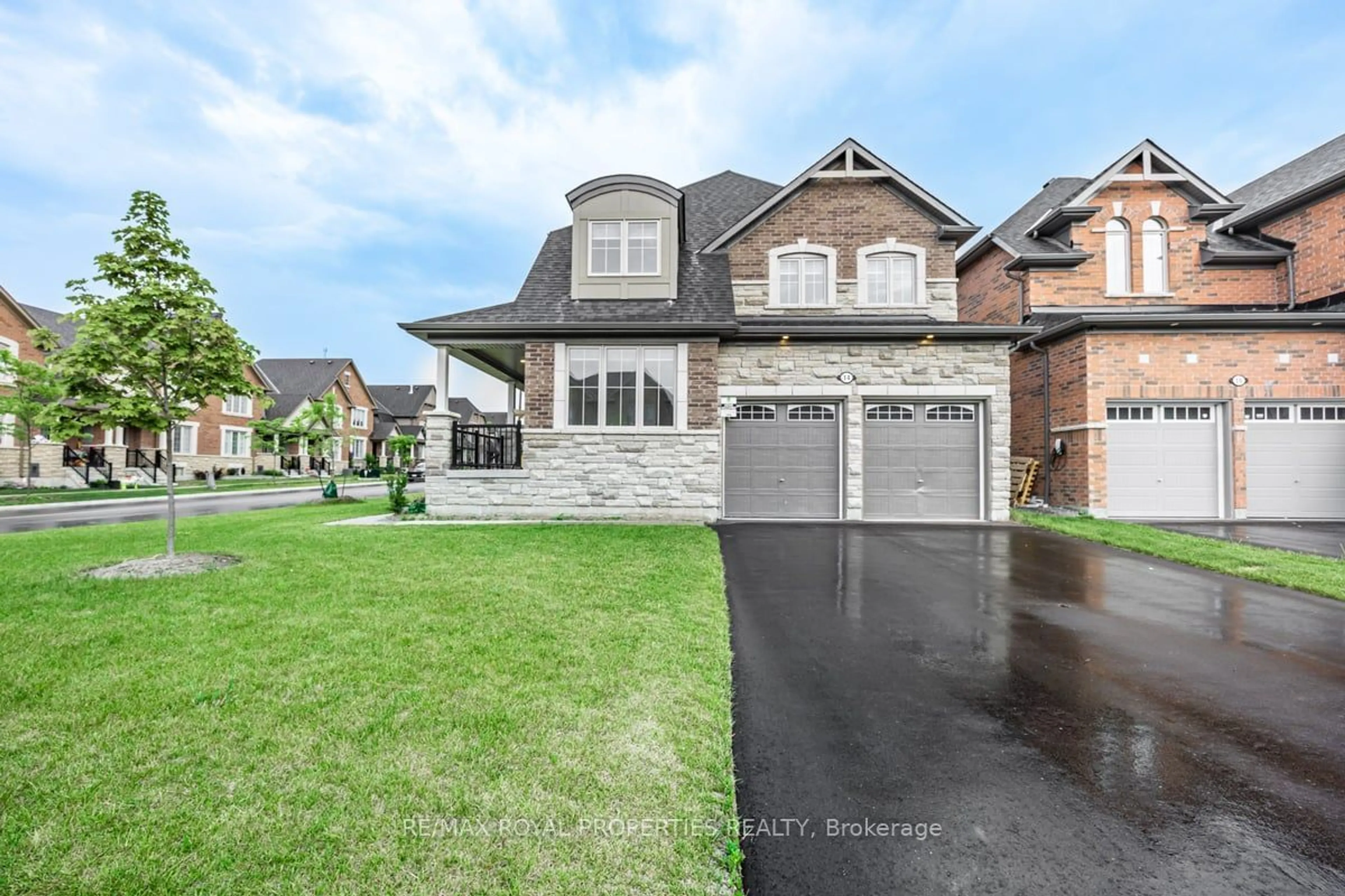 Frontside or backside of a home for 14 Olerud Dr, Whitby Ontario L1P 0J1