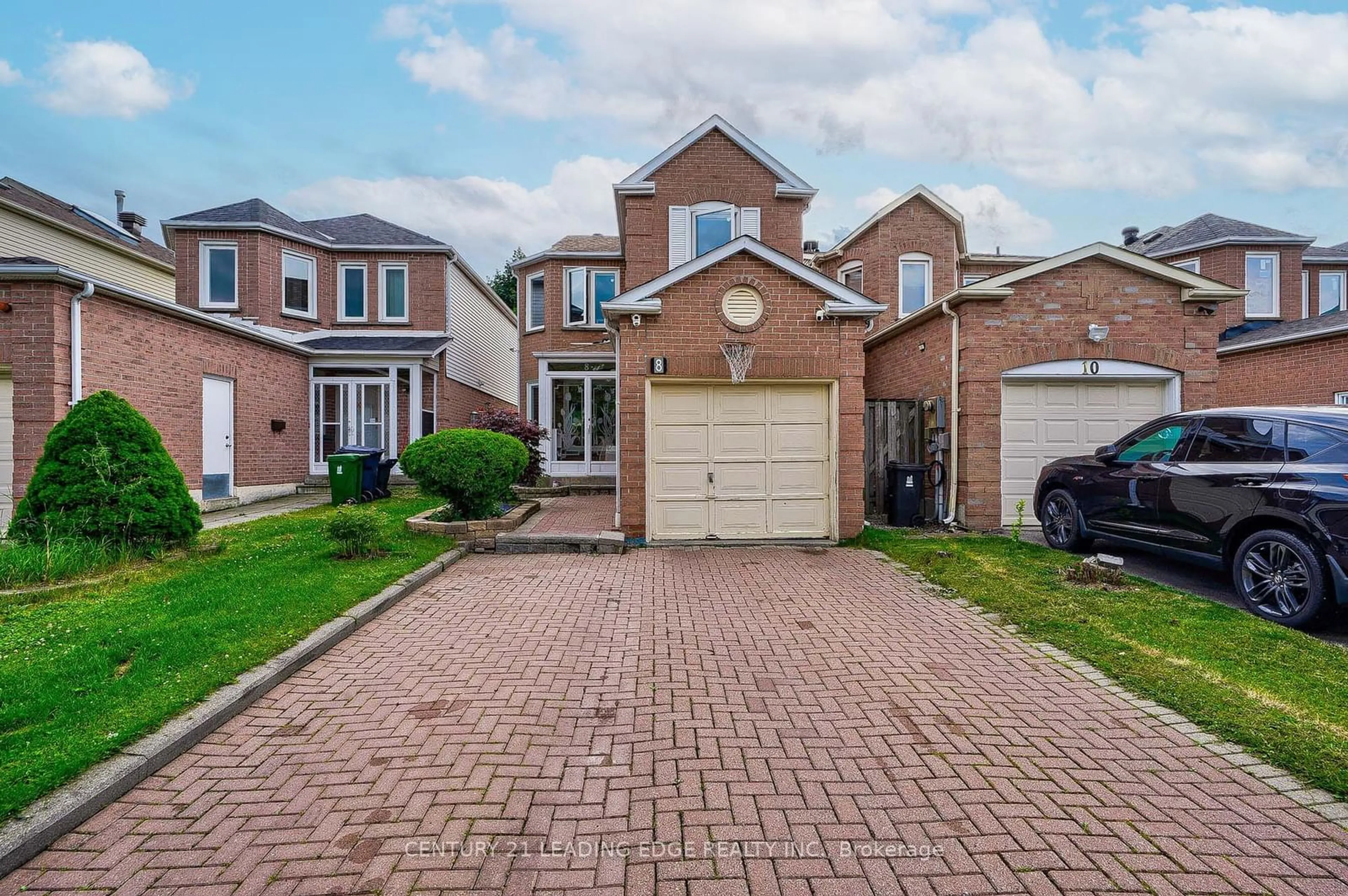 Home with brick exterior material for 8 STAVERTON Crt, Toronto Ontario M1V 5H1