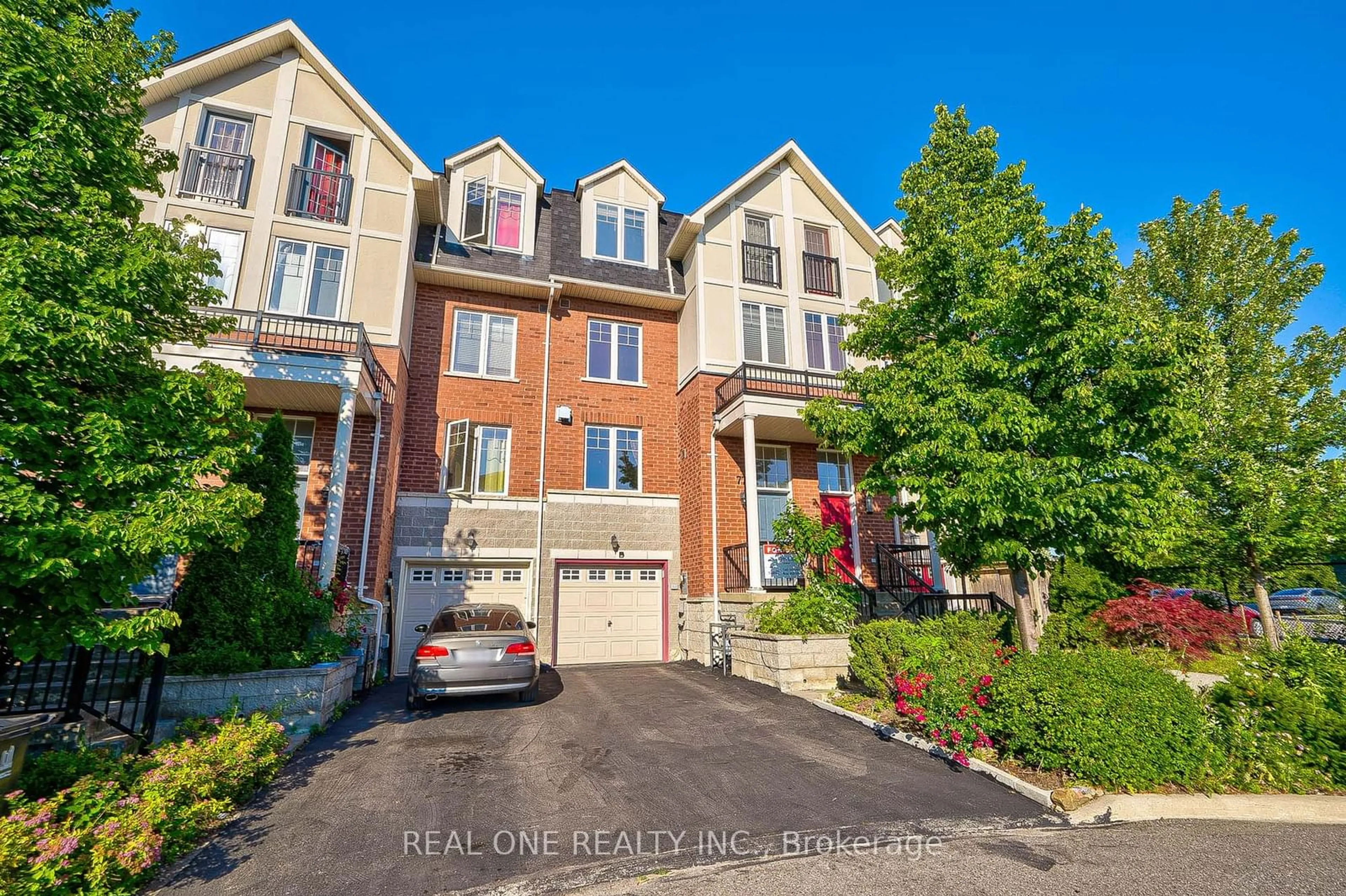 A pic from exterior of the house or condo for 77 John Bell Cres, Toronto Ontario M1L 0G5