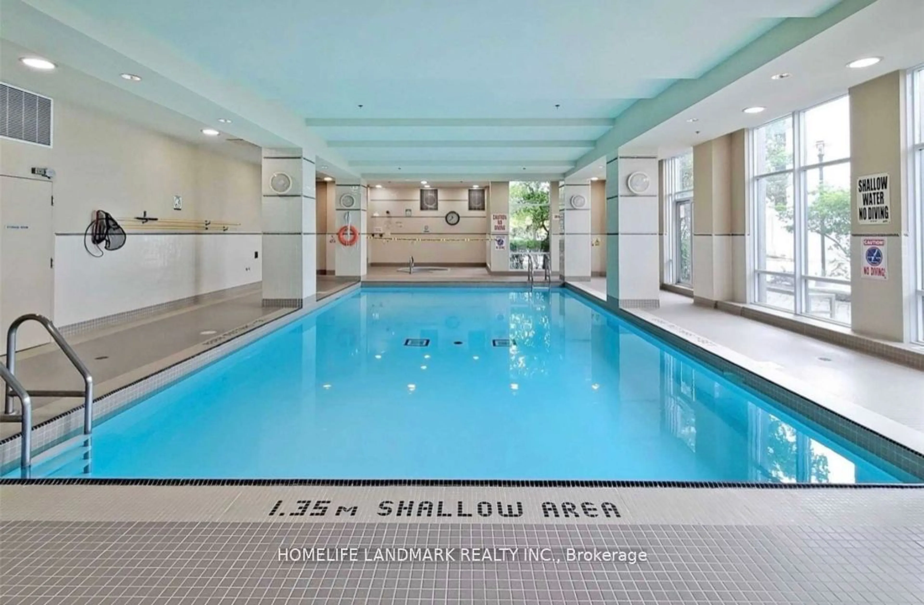 Indoor or outdoor pool for 50 brian harrison Way #2709, Toronto Ontario M1P 5J4